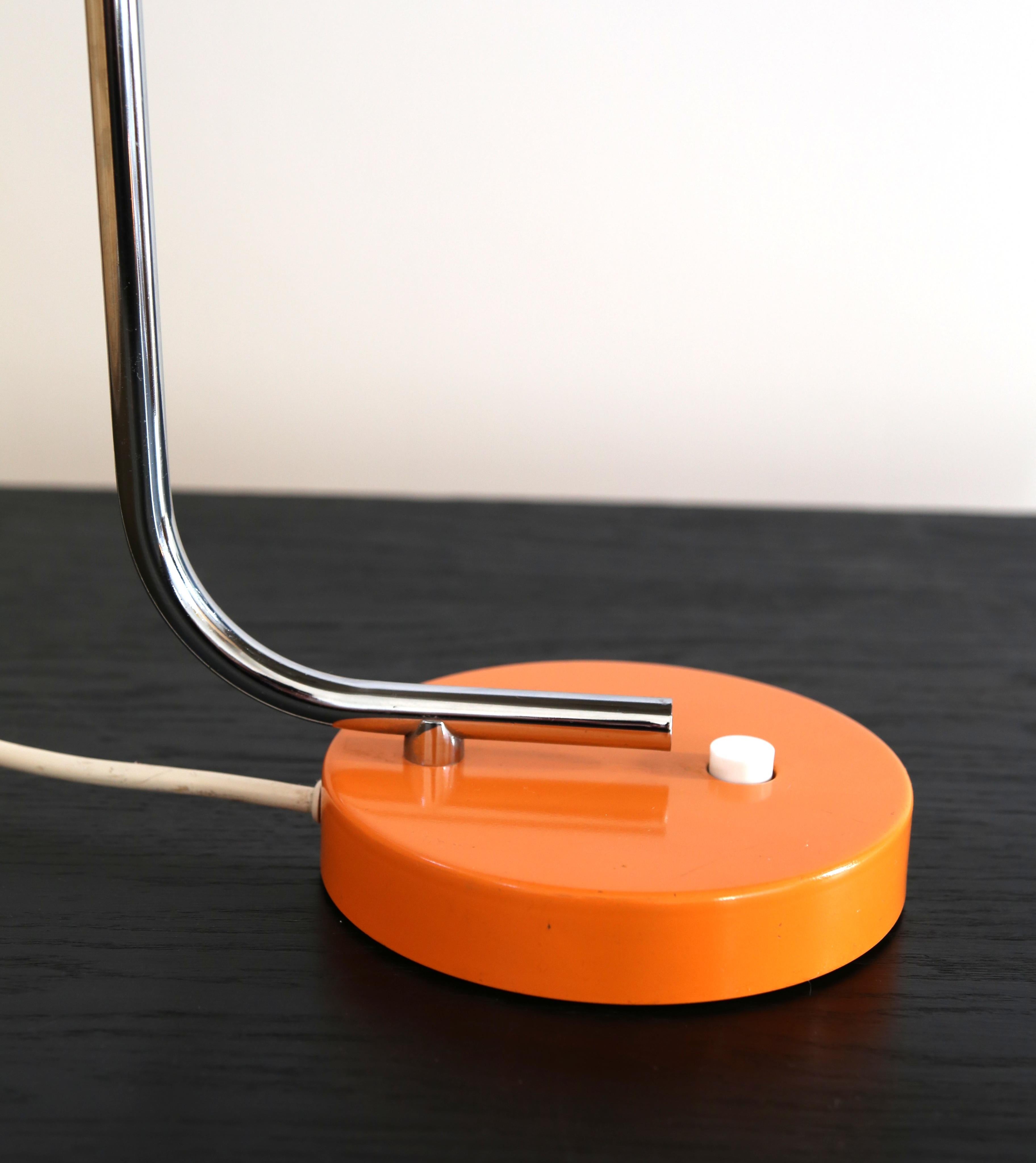 Mid Century Hustadt Leuchten desk lamp, orange colour  60s vintage 7