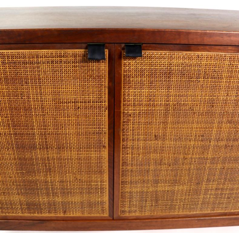 Mid Century  Hutch Credenza with Grass Matt Details 4