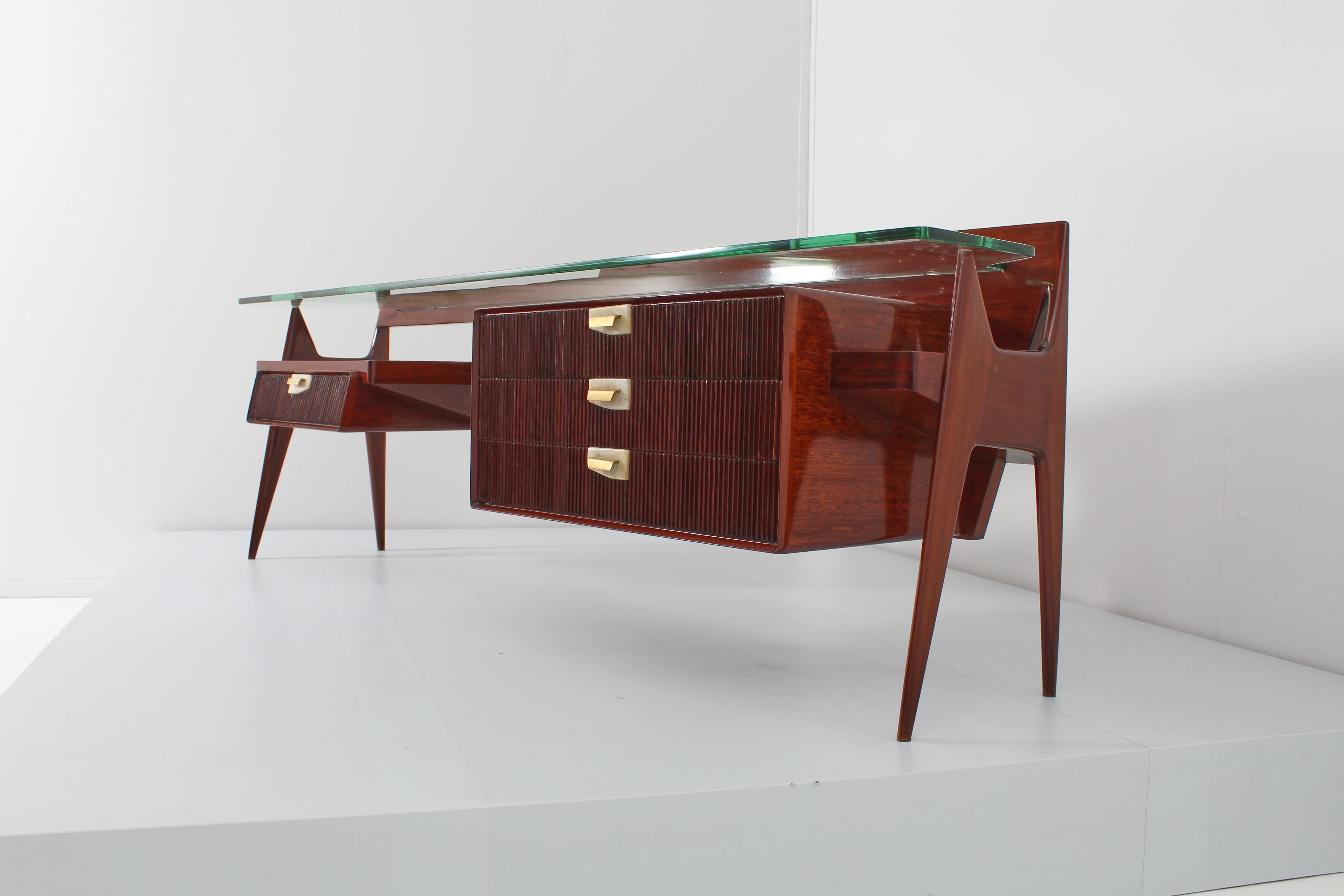 Mid-Century I, Parisi Imposing Wood and Thick Glass Vanity Table, Italy, 1950s 2