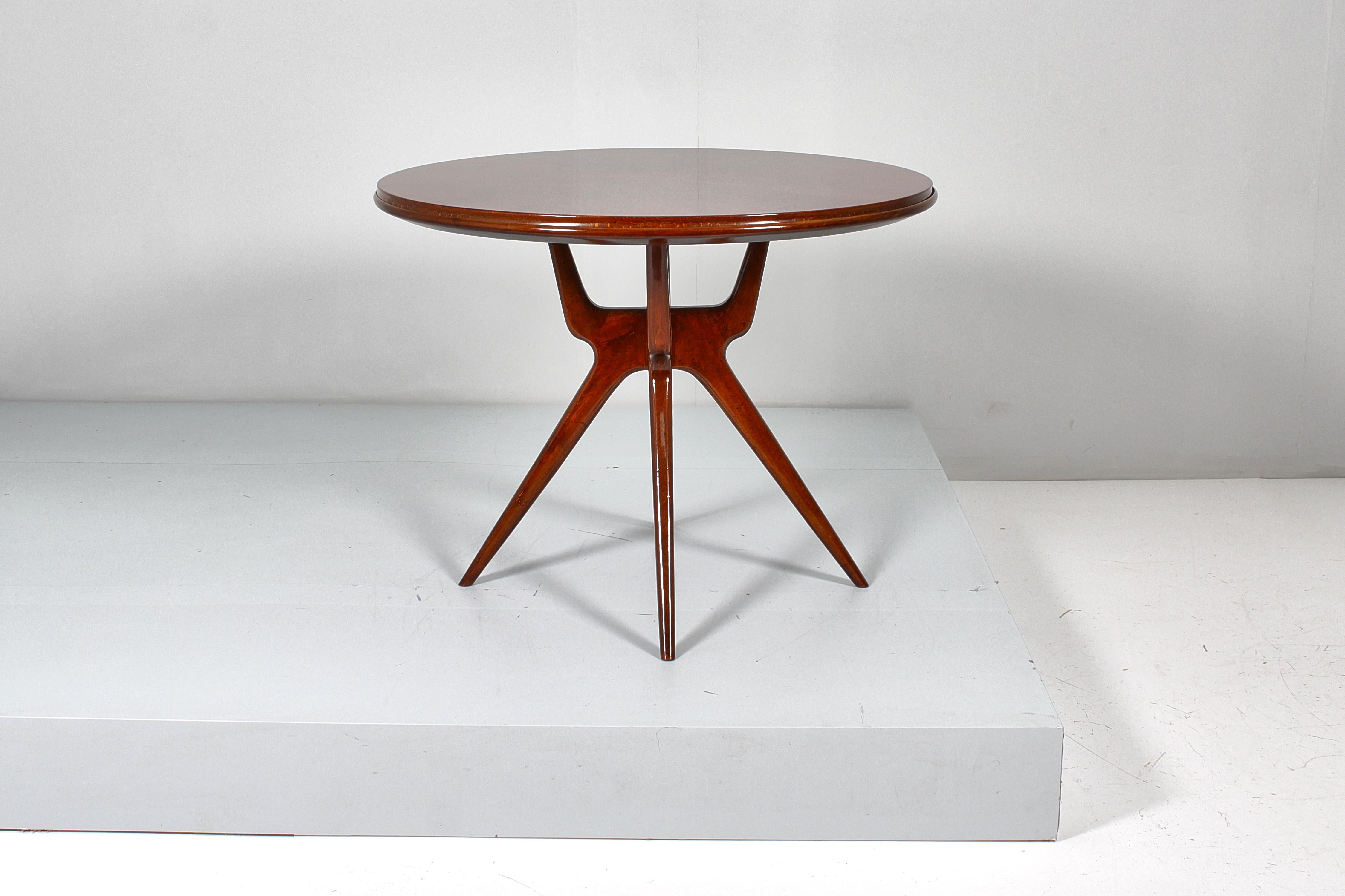 Mid-Century Modern Mid-Century I. Parisi Style Restored Round Wooden Table Cantù, 50s Italy