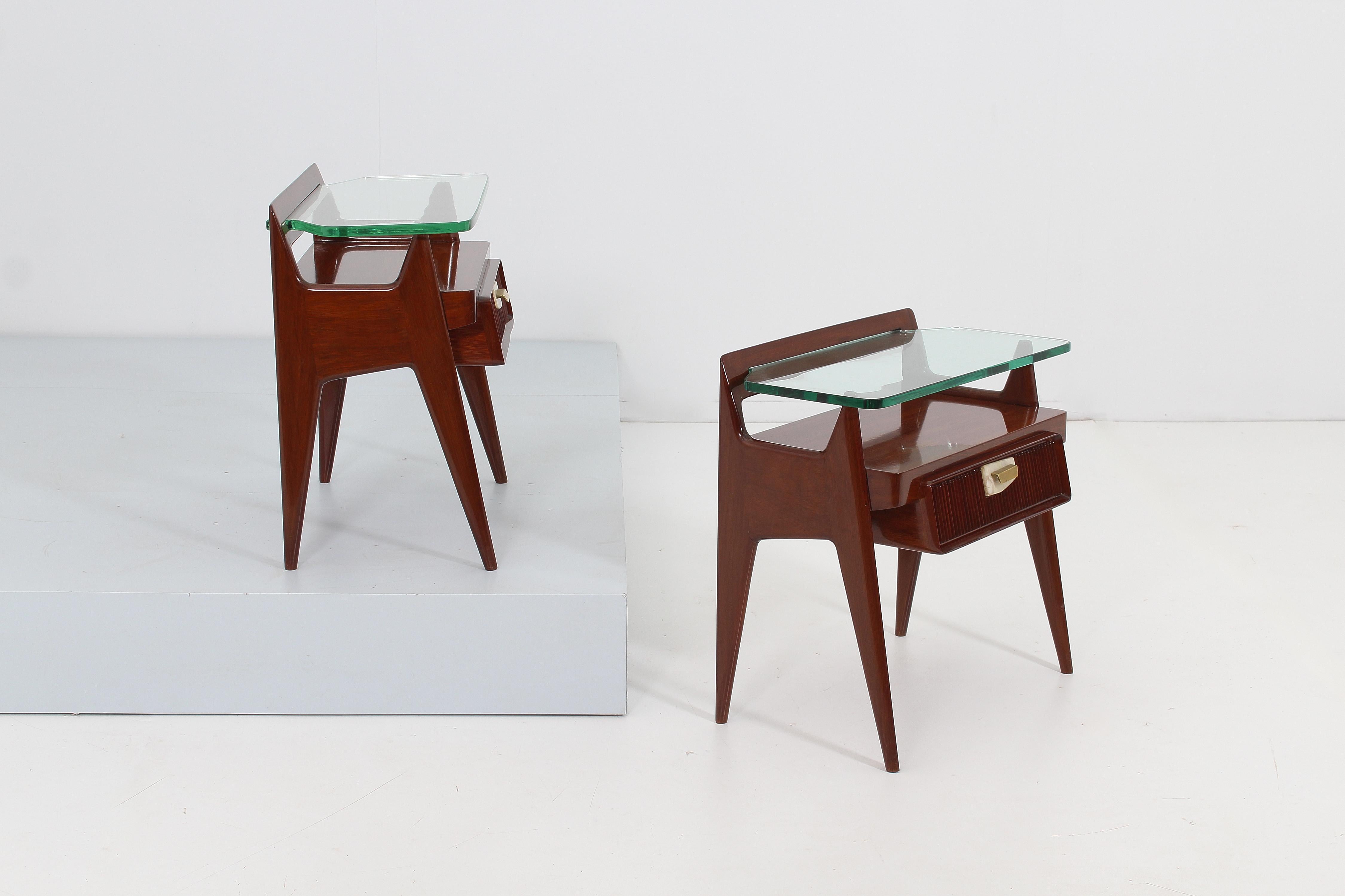Mid-20th Century Mid-Century I, Parisi Wood and Thick Glass Nightstands, Set of 2, Italy, 1950s