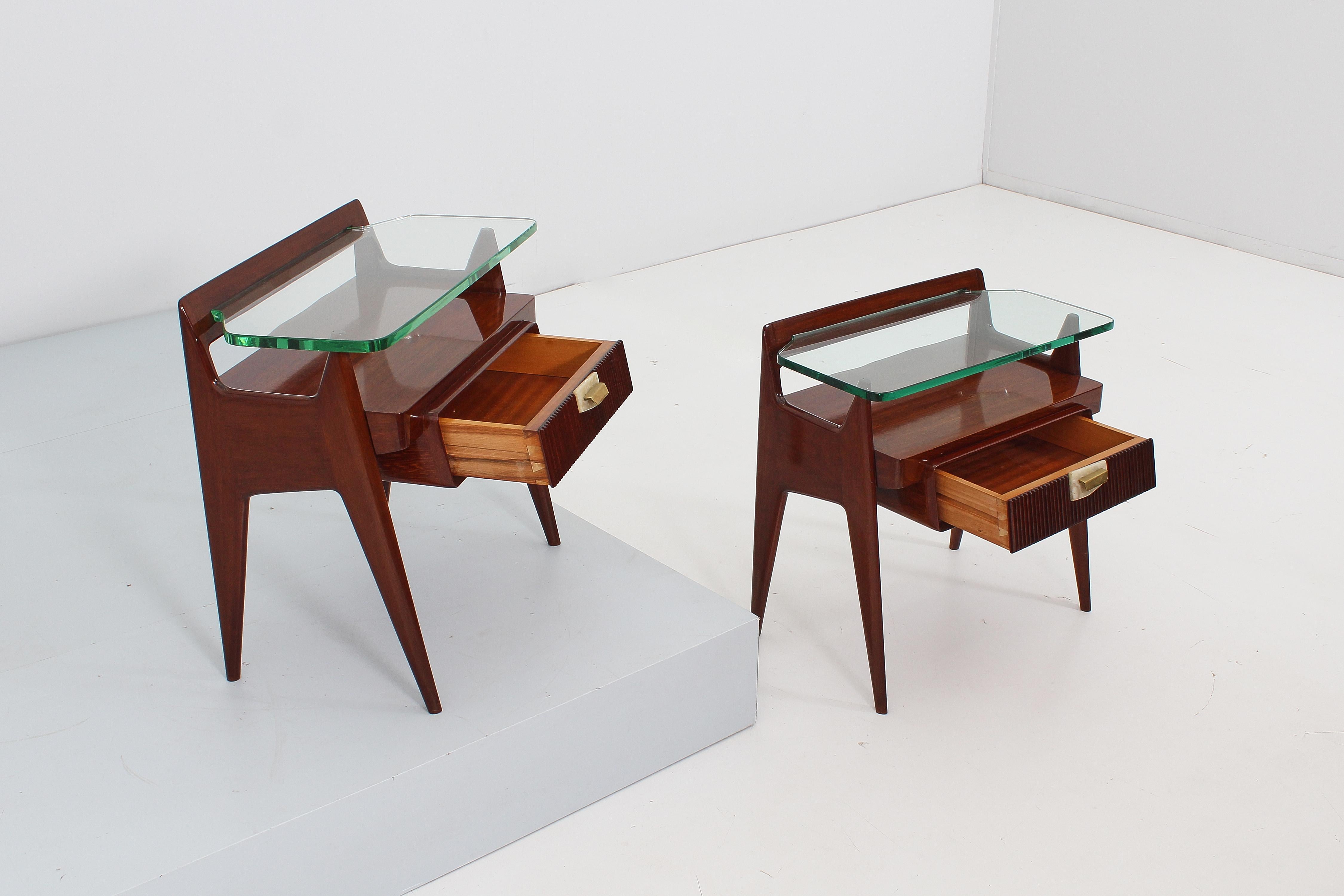 Mid-Century I, Parisi Wood and Thick Glass Nightstands, Set of 2, Italy, 1950s 2