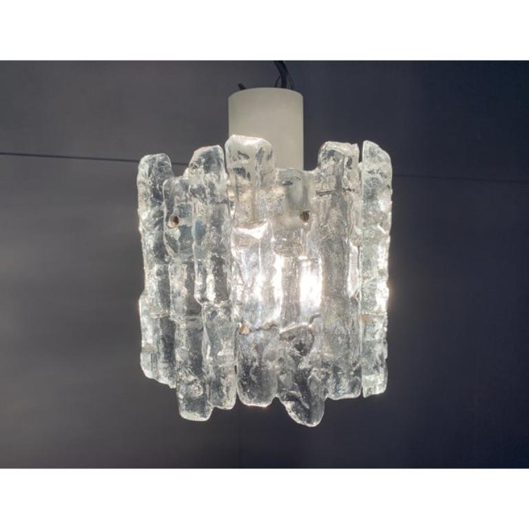 Lampada da soffitto in vetro ghiaccio di Kalmar, 1960 in vendita 1