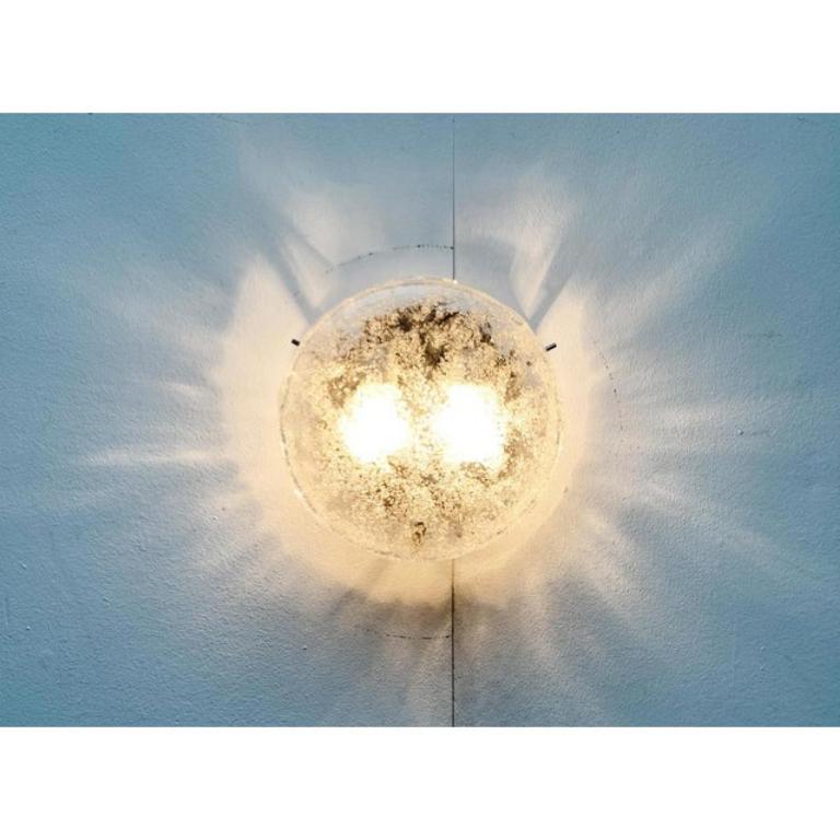 Mid-Century moderno Lampada da soffitto a incasso in vetro ghiaccio di metà secolo, anni '60 in vendita