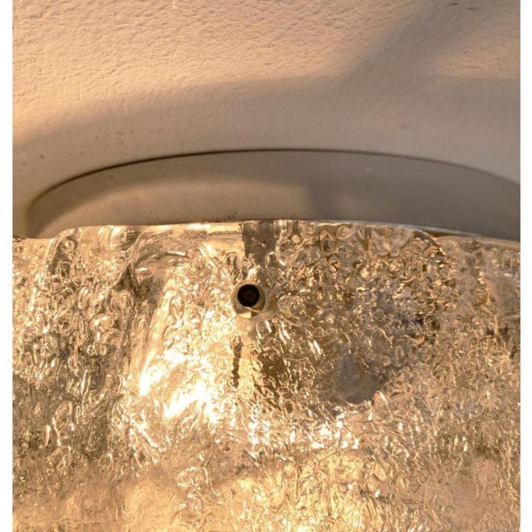 Lampada da soffitto a incasso in vetro ghiaccio di metà secolo, anni '60 In condizioni ottime in vendita a Hamburg, DE