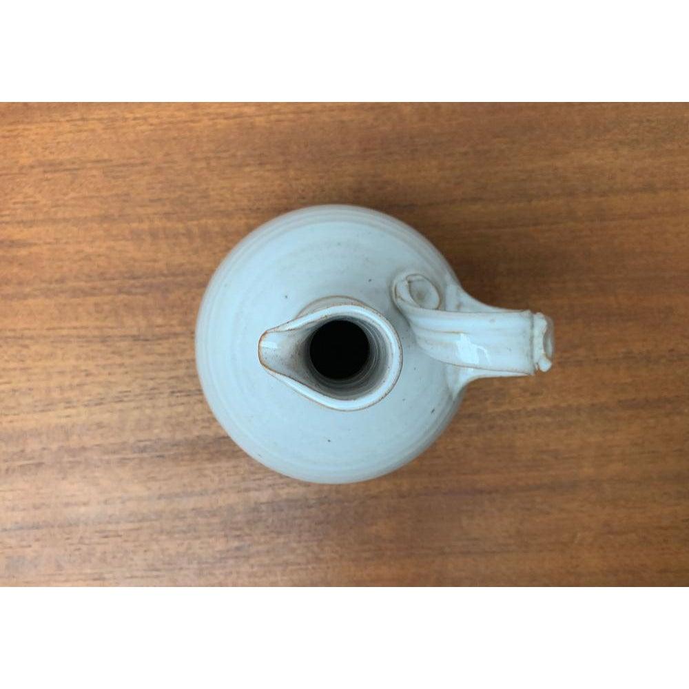 Islandese Vaso a caraffa in ceramica islandese di metà secolo di Sigurdar Haukssonar, anni '60 in vendita