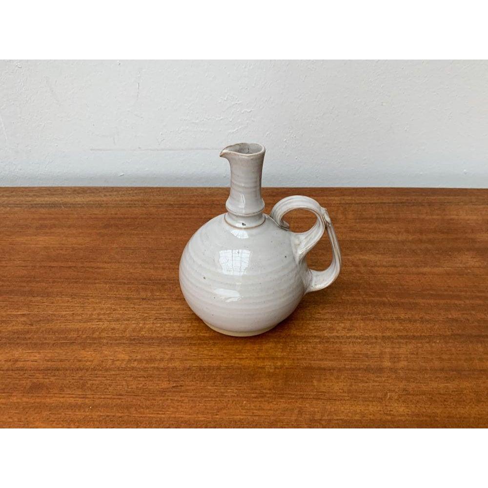 Ceramica Vaso a caraffa in ceramica islandese di metà secolo di Sigurdar Haukssonar, anni '60 in vendita