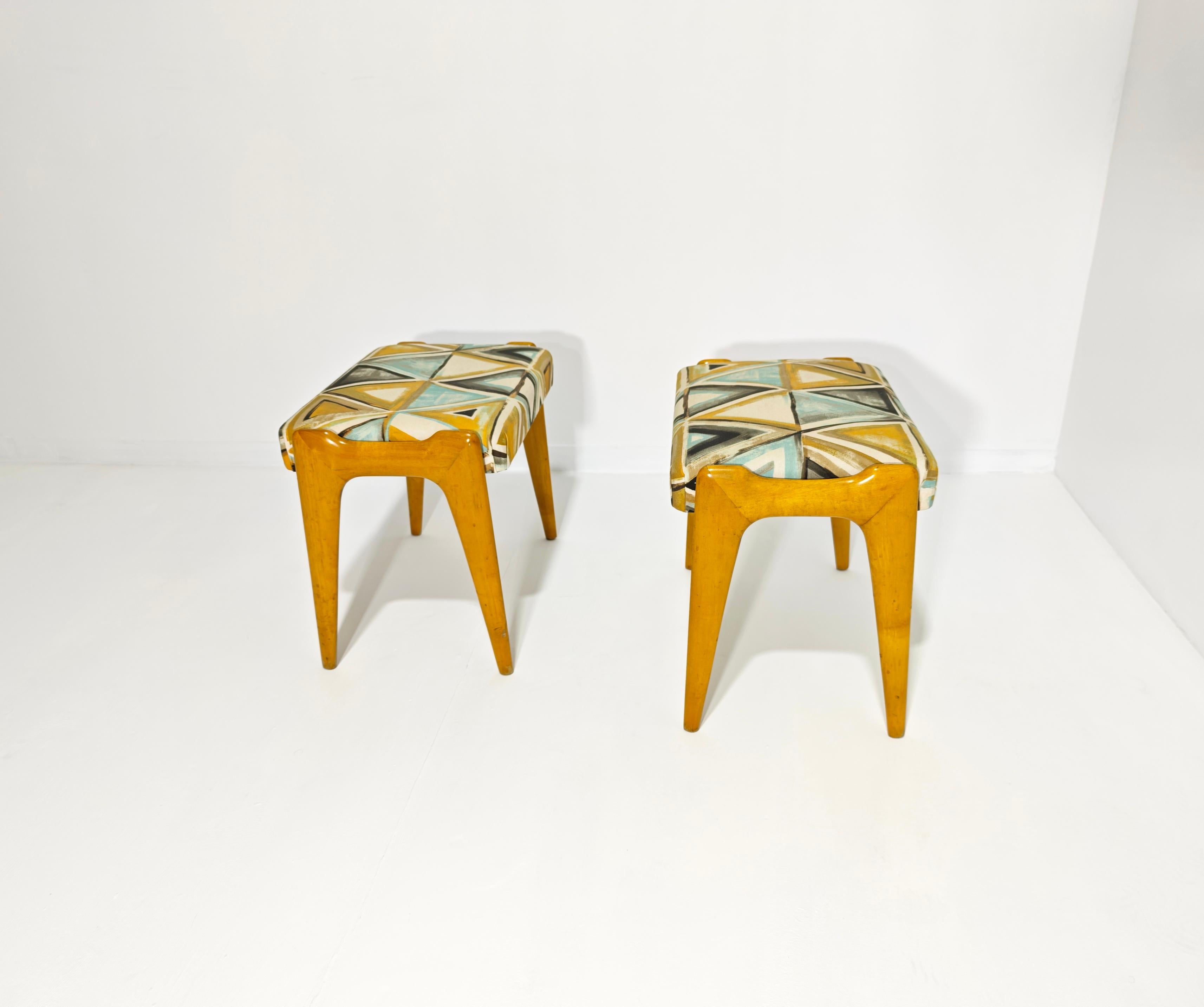 Sgabelli di metà secolo Ico Parisi per Cantu' Italia Coppia di sgabelli in Wood Wood Italia anni '50 in vendita 6