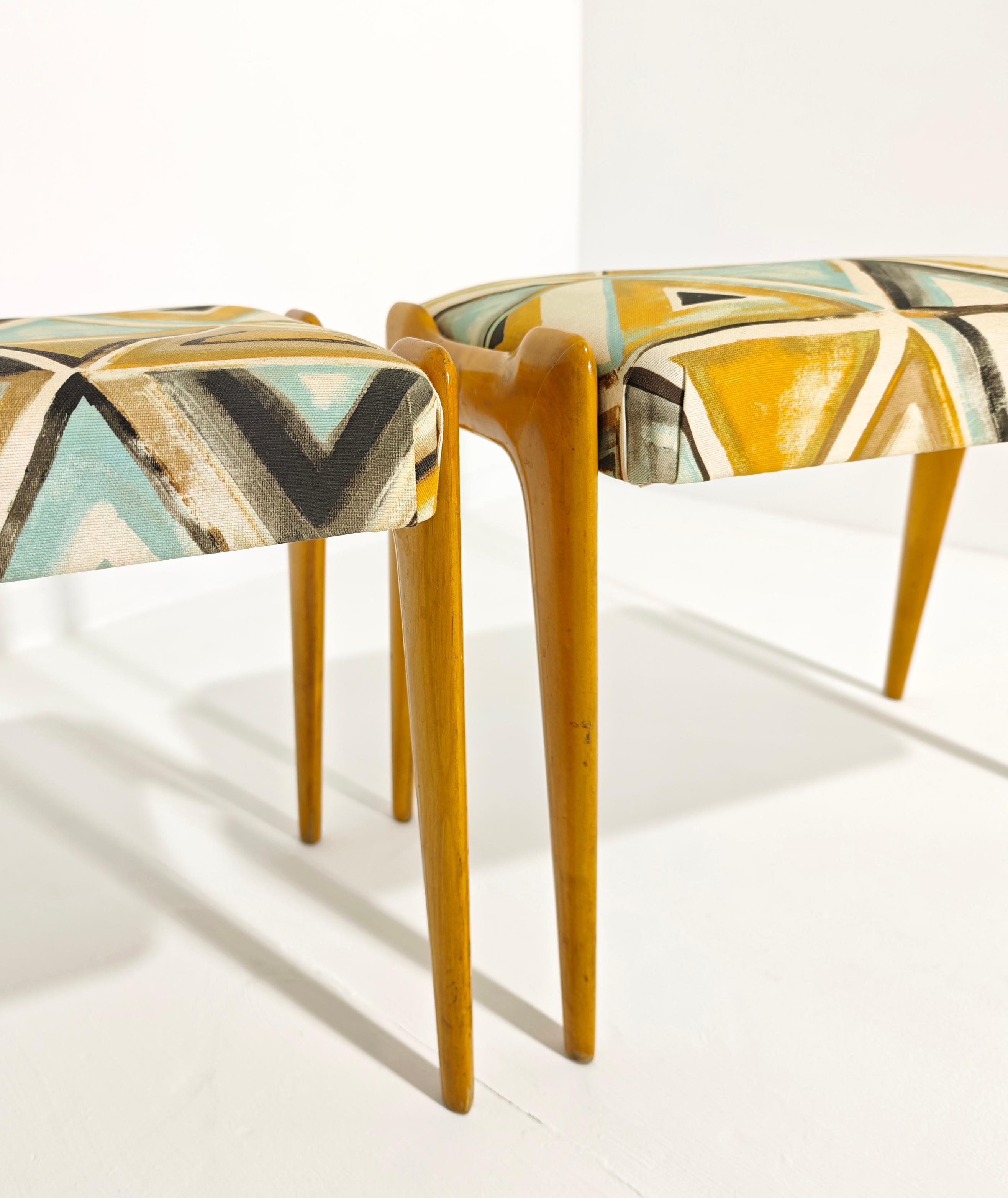 Sgabelli di metà secolo Ico Parisi per Cantu' Italia Coppia di sgabelli in Wood Wood Italia anni '50 in vendita 2