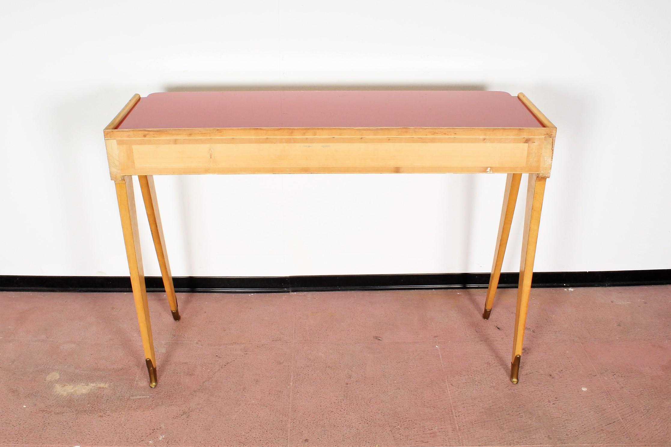 Midcentury Ico Parisi Maple Wood Console with Red Glass, Italy, 1950s 5