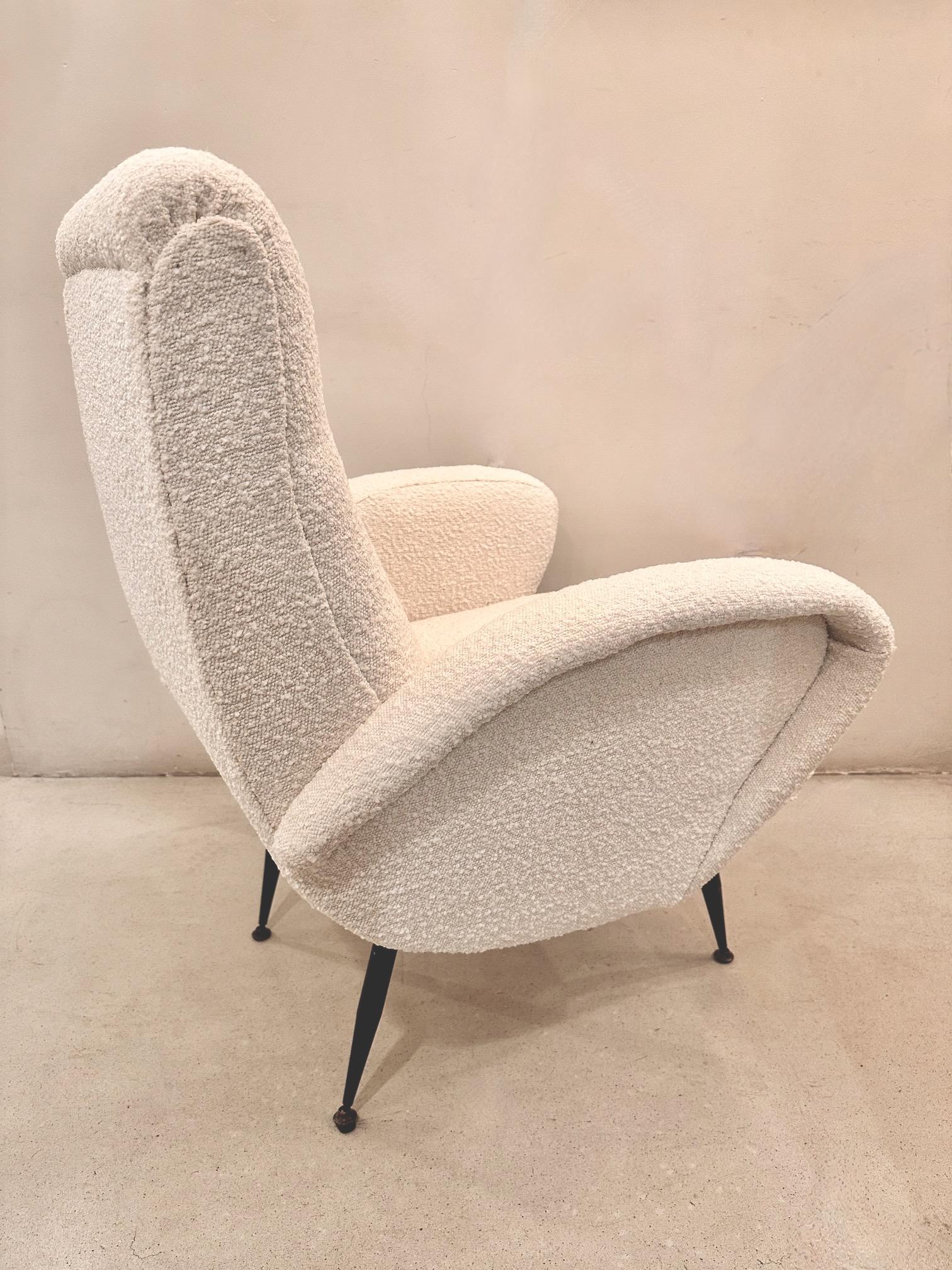 Mid-Century Ico Parisi  Pale White Armchairs.Italy 1960 For Sale 4
