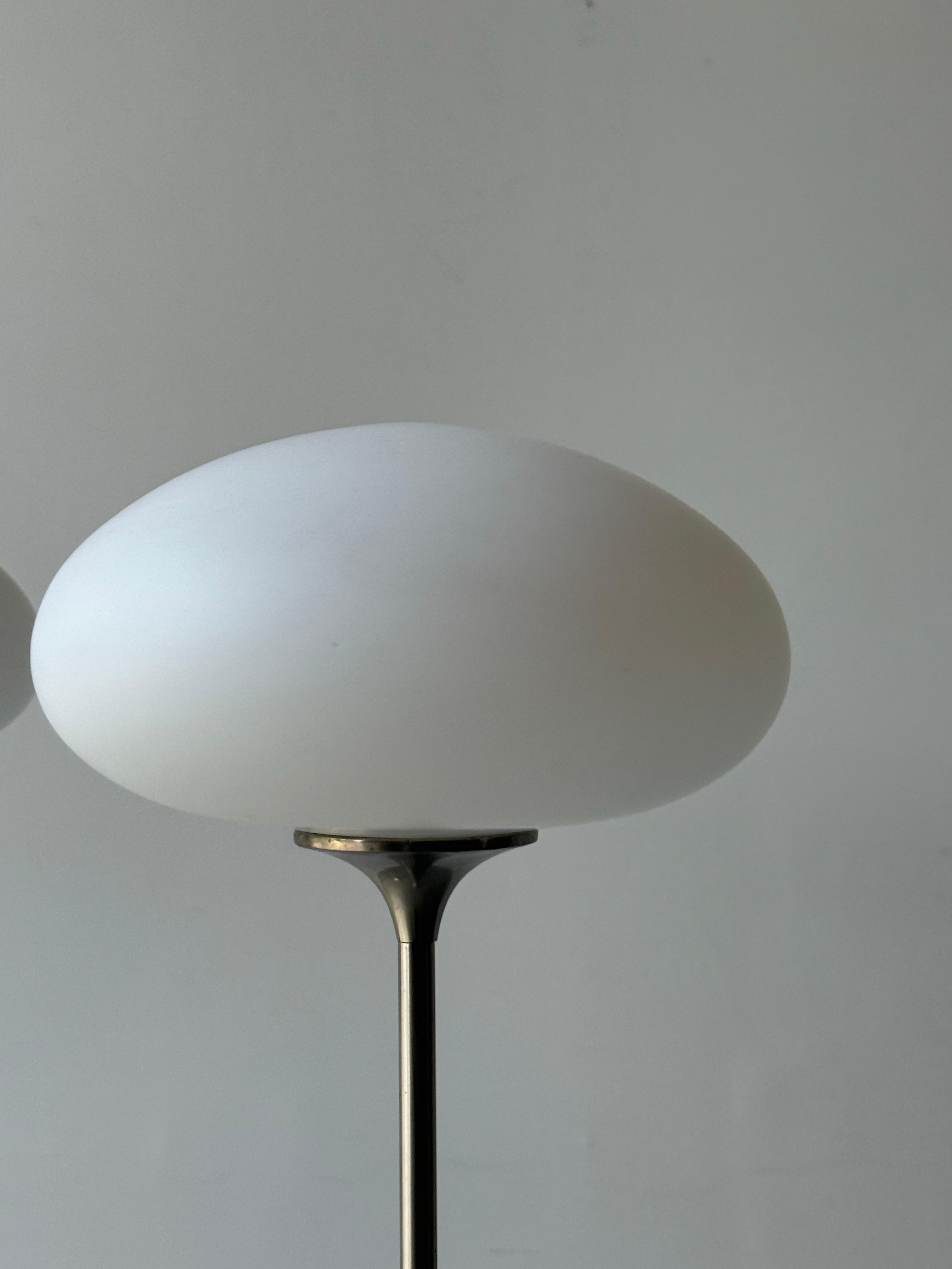 Mid-Century Iconic Mushroom Floor Lamp by Bill Curry for Laurel Lamp Co. For Sale 5