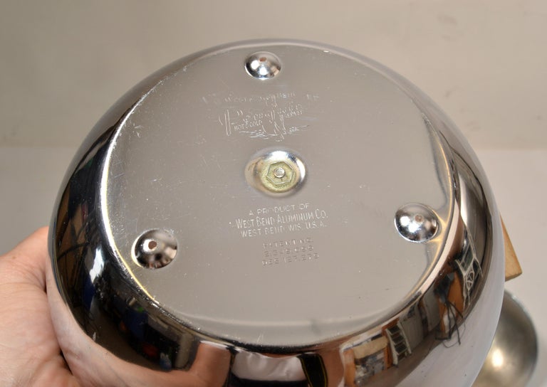 Mid Century Iconic Penguin Ice Bucket West Bend Aluminum Hot Cold