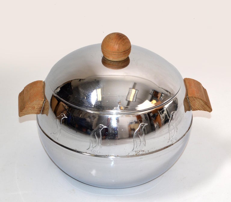 Mid Century Iconic Penguin Ice Bucket West Bend Aluminum Hot Cold