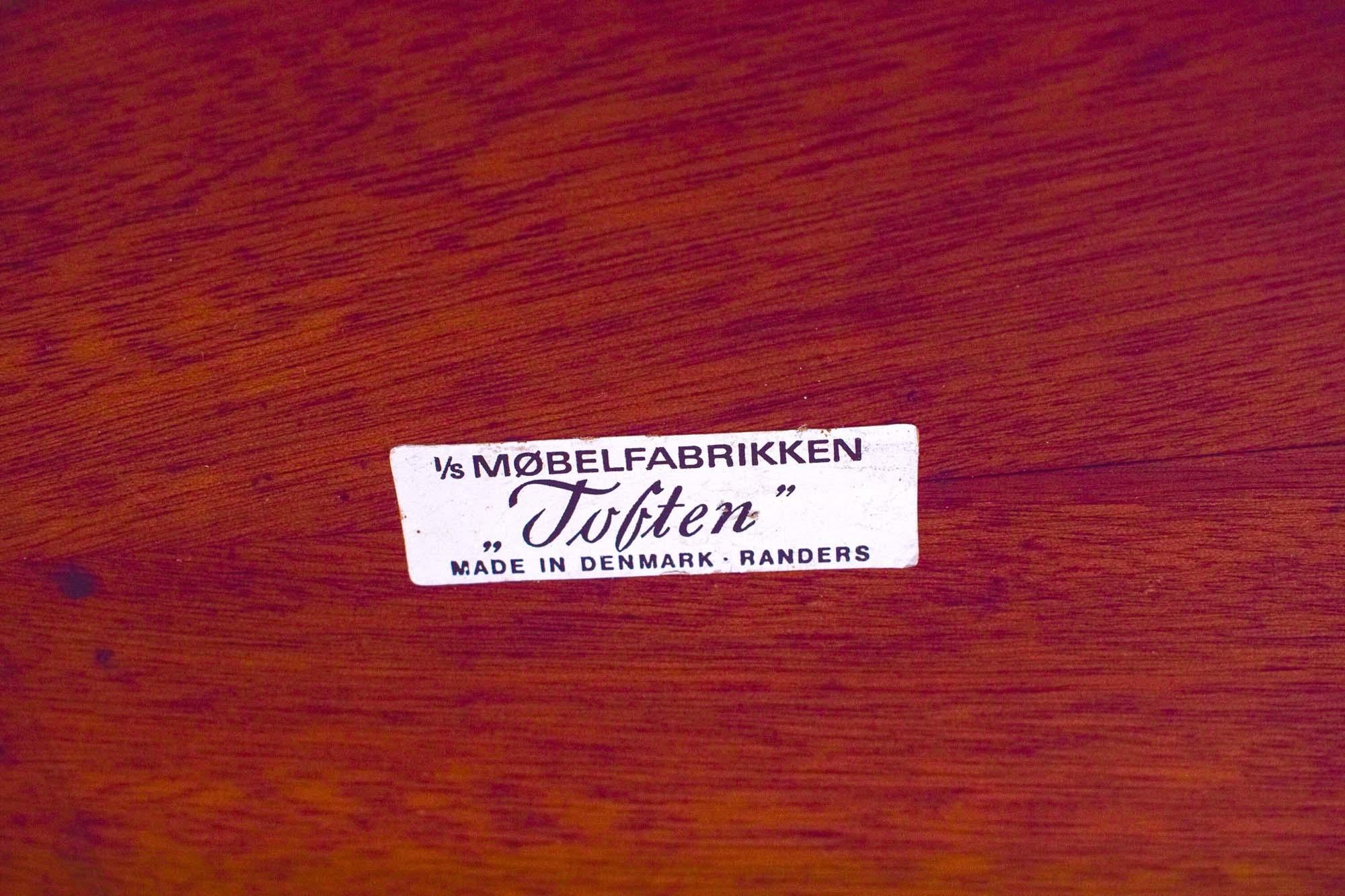 Rosewood Mid Century Illum Wikkelso, Coffee Table for Møbelfabrikken Toften, 1960's For Sale