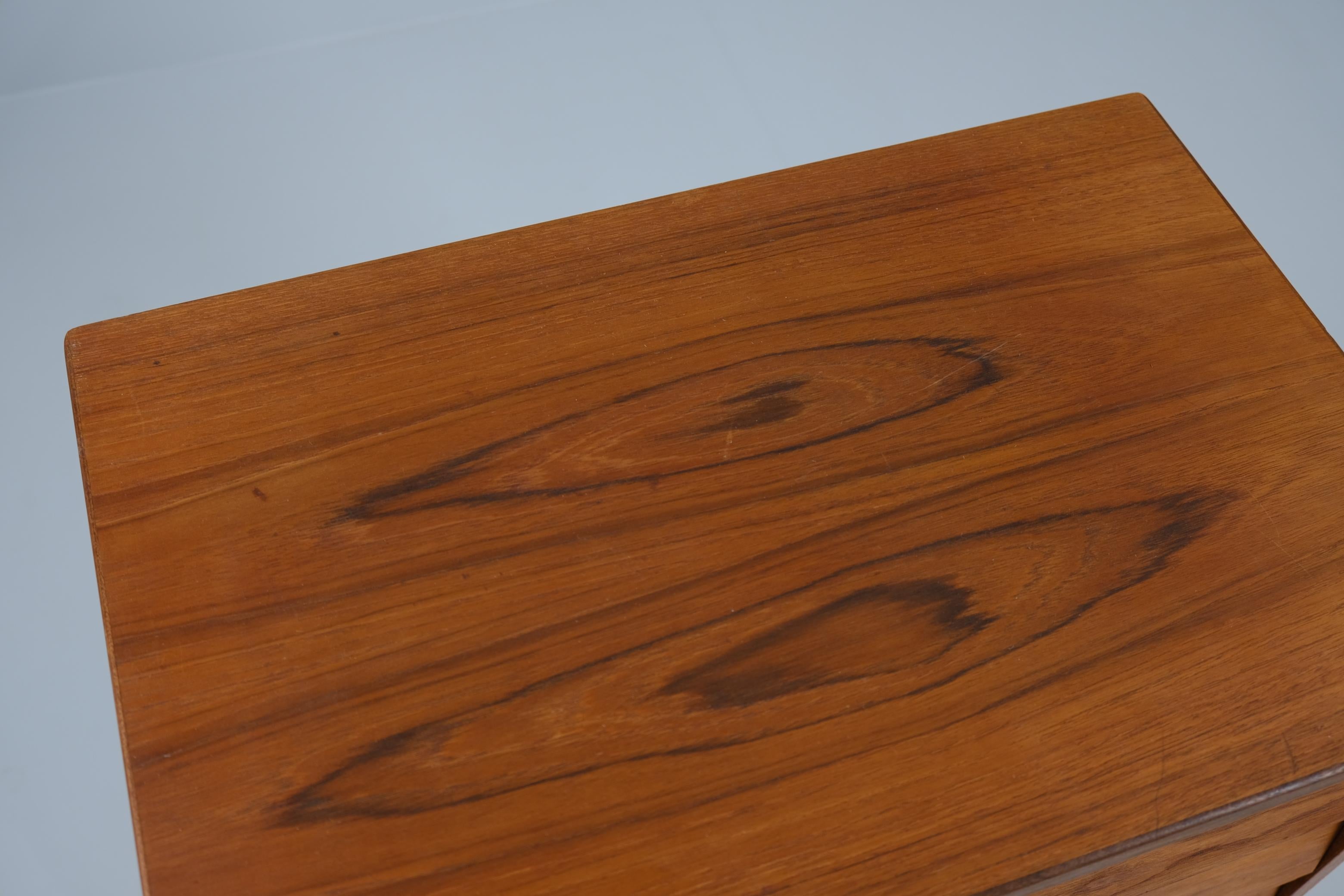 Mid-20th Century Mid-Century Ilmari Tapiovaara Teak Drawer Chest for Asko, 1950s For Sale