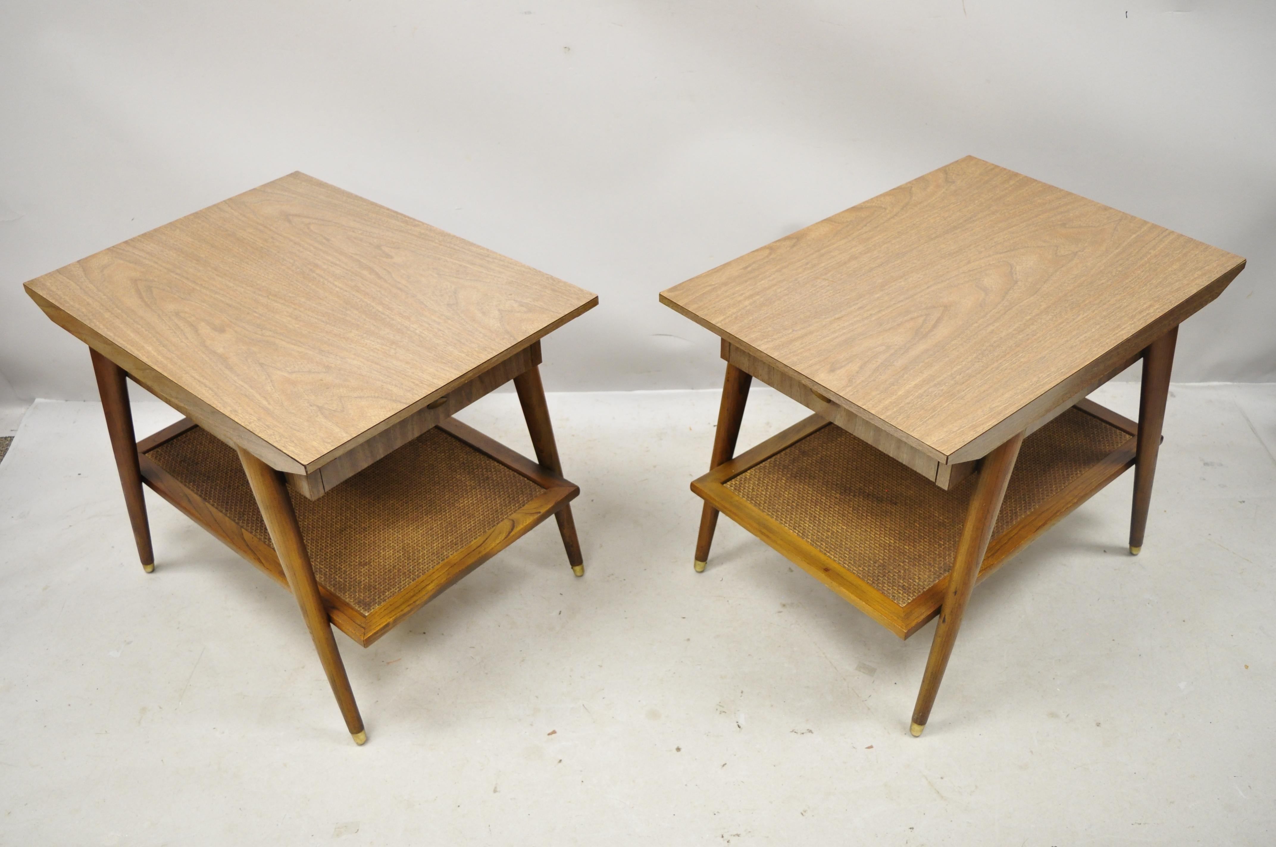 Mid Century Imperial Grand Rapids Atomic Era 2 Tier Laminate End Tables - a Pair In Good Condition In Philadelphia, PA