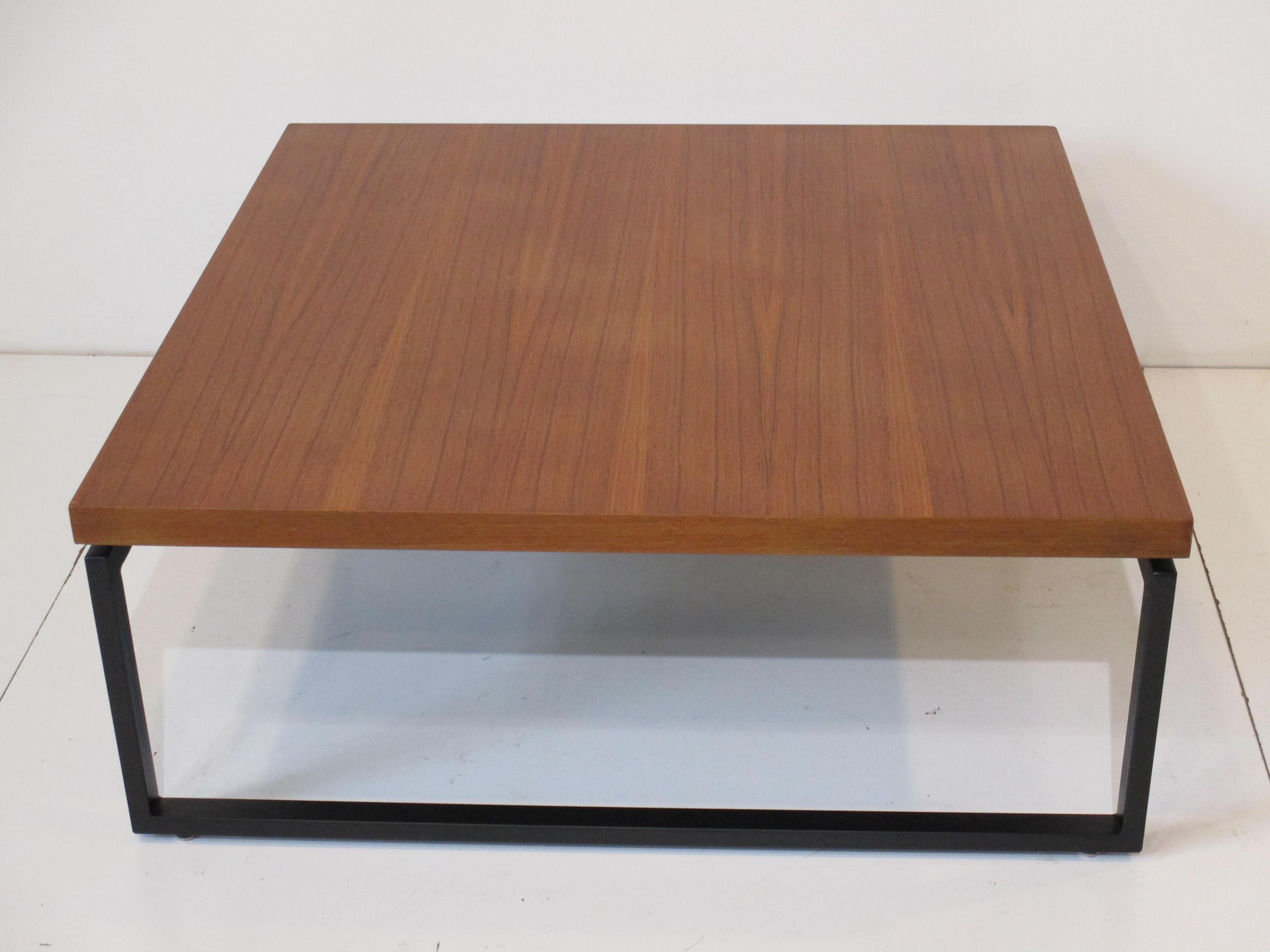 Mid Century Indonesian Mahogany Coffee Table in the Style of Milo Baughman In Good Condition In Cincinnati, OH