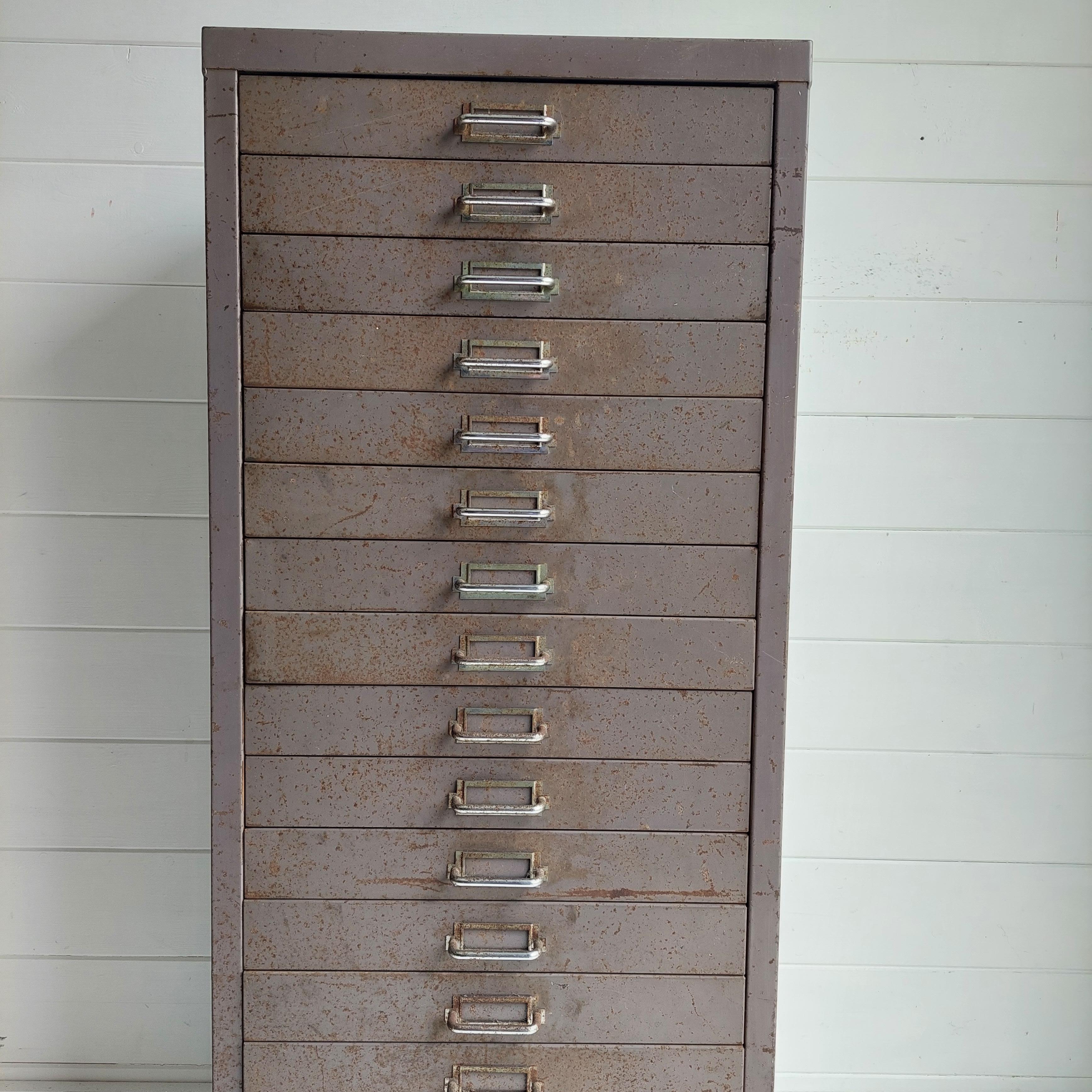 Mid Century Industrial  15 Drawer Filing Cabinet By Store 1950s 11