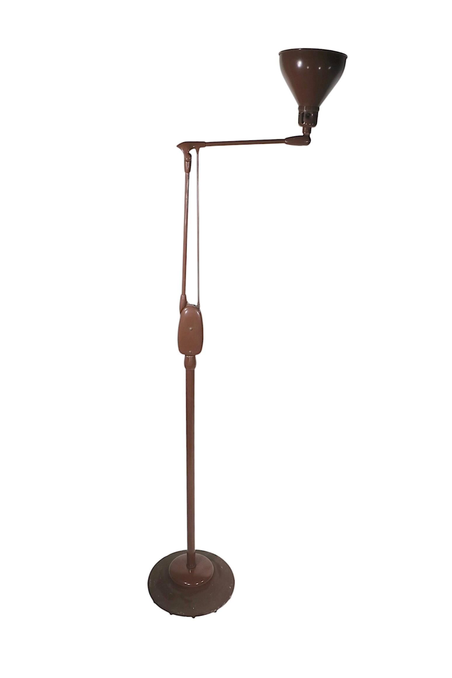 Mid Century Industrial Angle Poise Stehleuchte von Dazor im Angebot 5