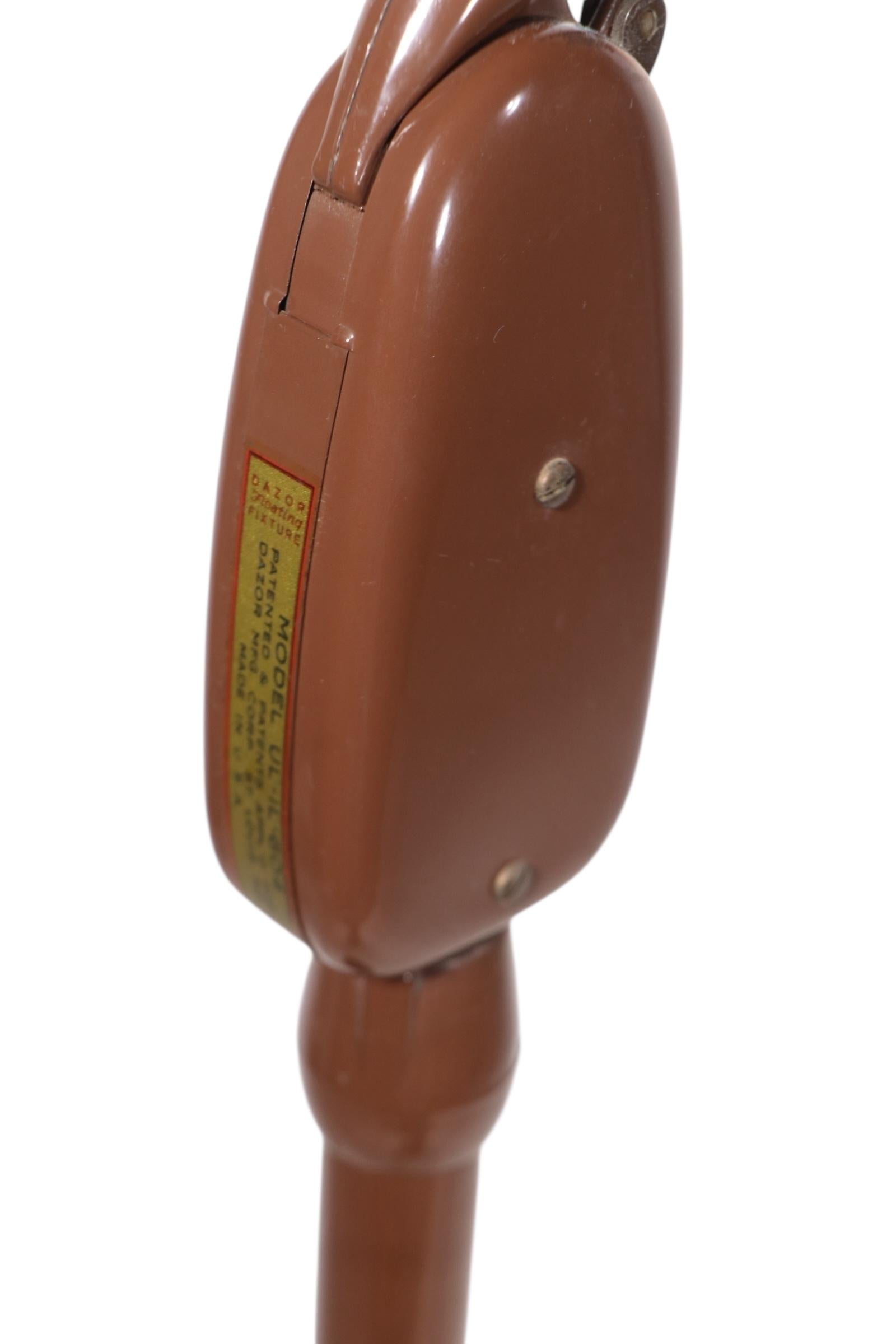 Mid Century Industrial Angle Poise Stehleuchte von Dazor im Angebot 9