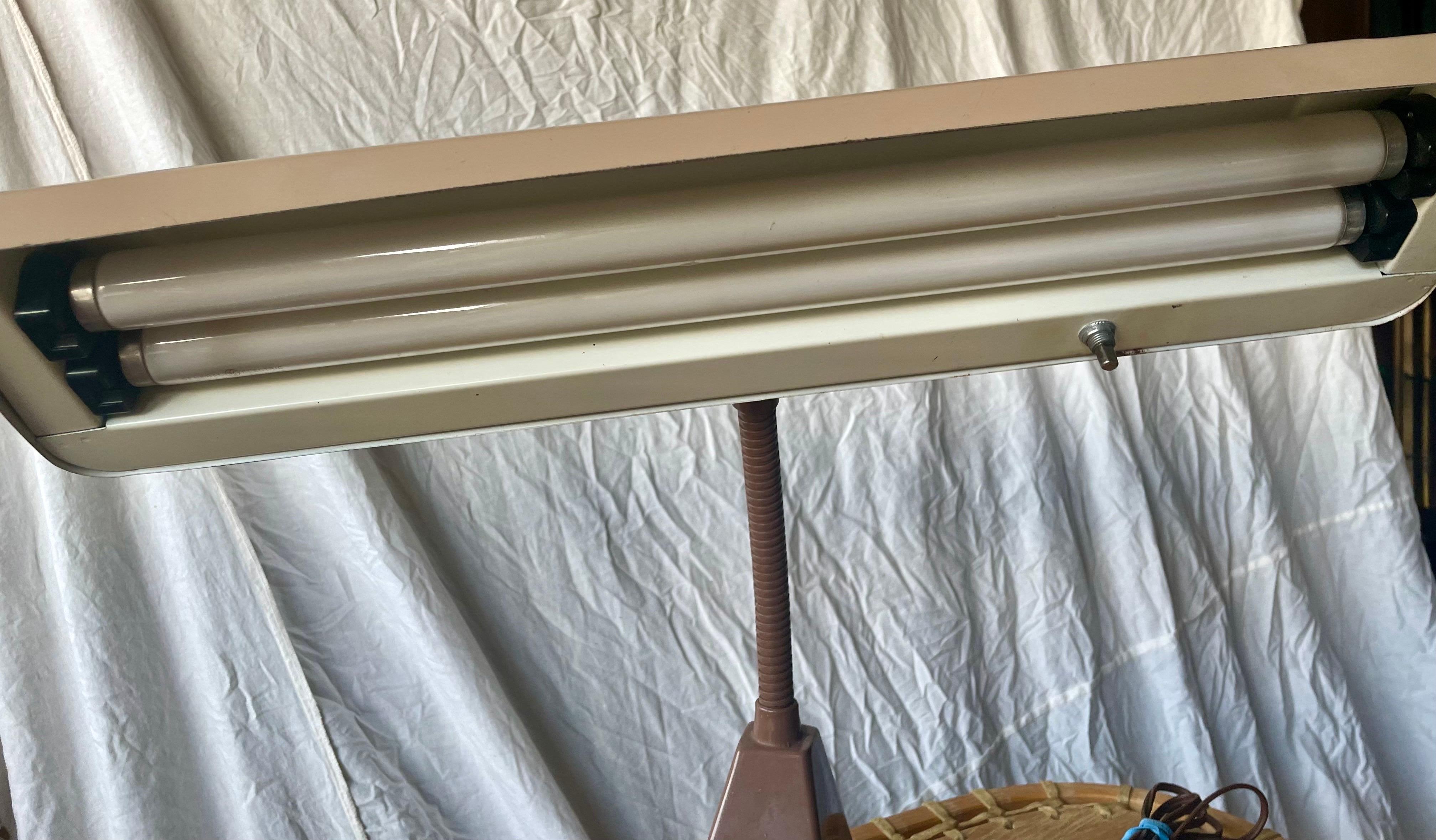 Mid Century Industrial Art Deco Goose Neck Desk Florescent Bulb Lamp Light For Sale 4