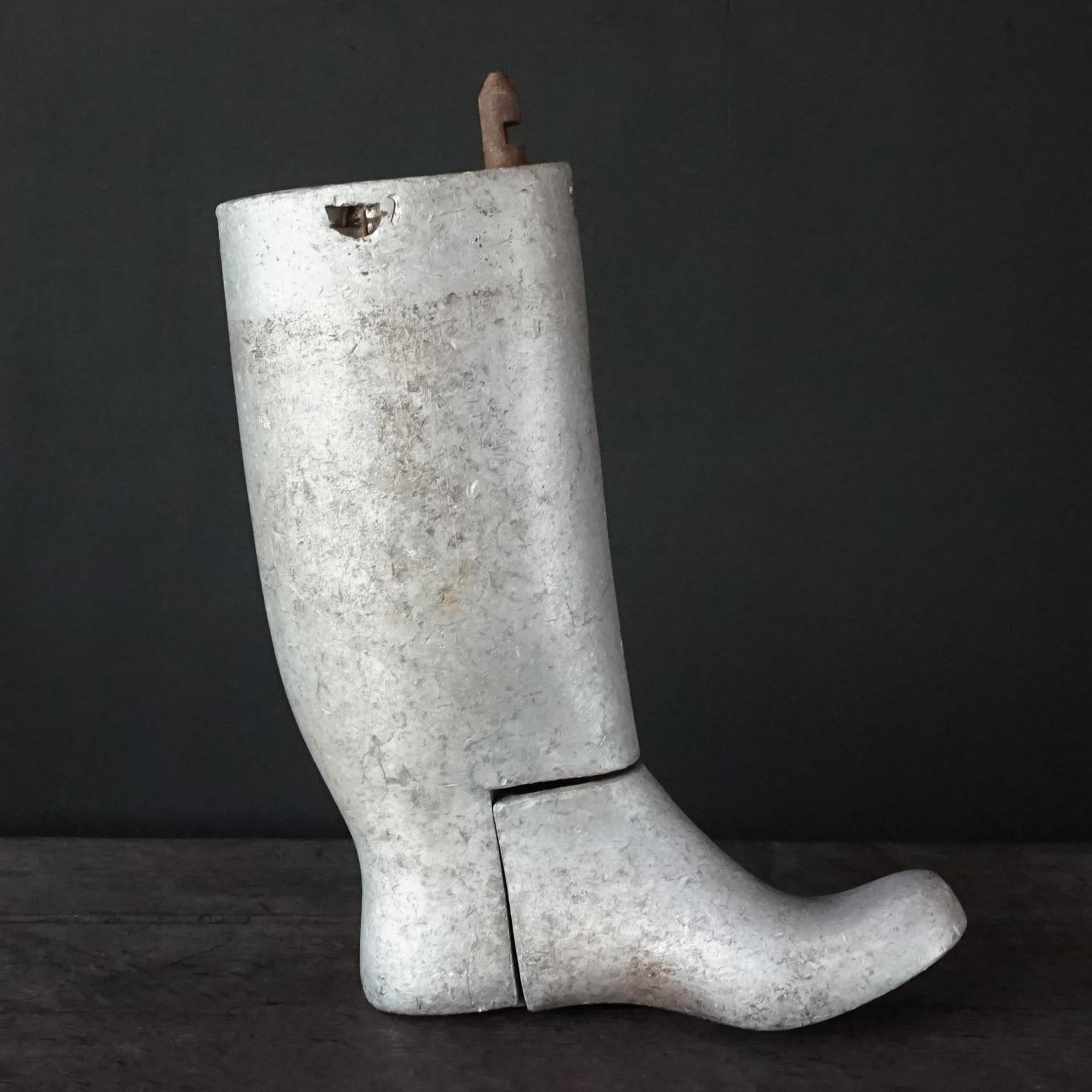 Aluminum Mid Century Industrial Cast Aluminium Set of Left Size 9 Men Rubber Boot Moulds For Sale