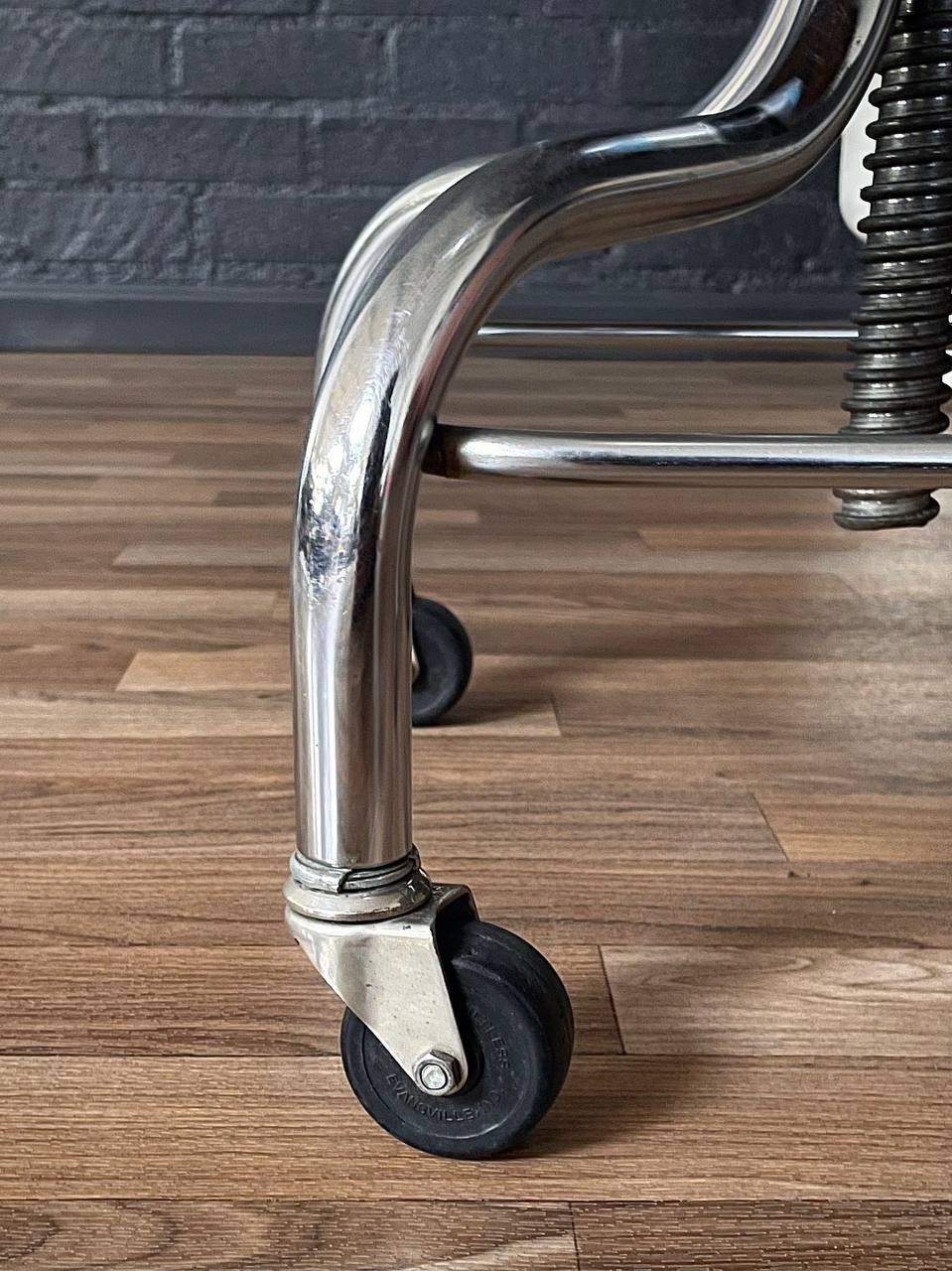 Mid-Century Industrial Chrome Adjustable Drafting Stool by Pedigo 4