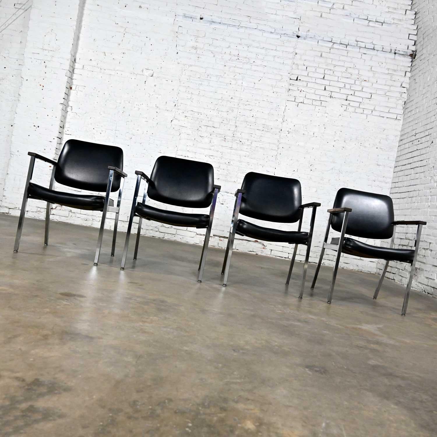American Mid Century Industrial Chrome & Black Vinyl Wood Arms Dining Office Chairs Set 4 For Sale