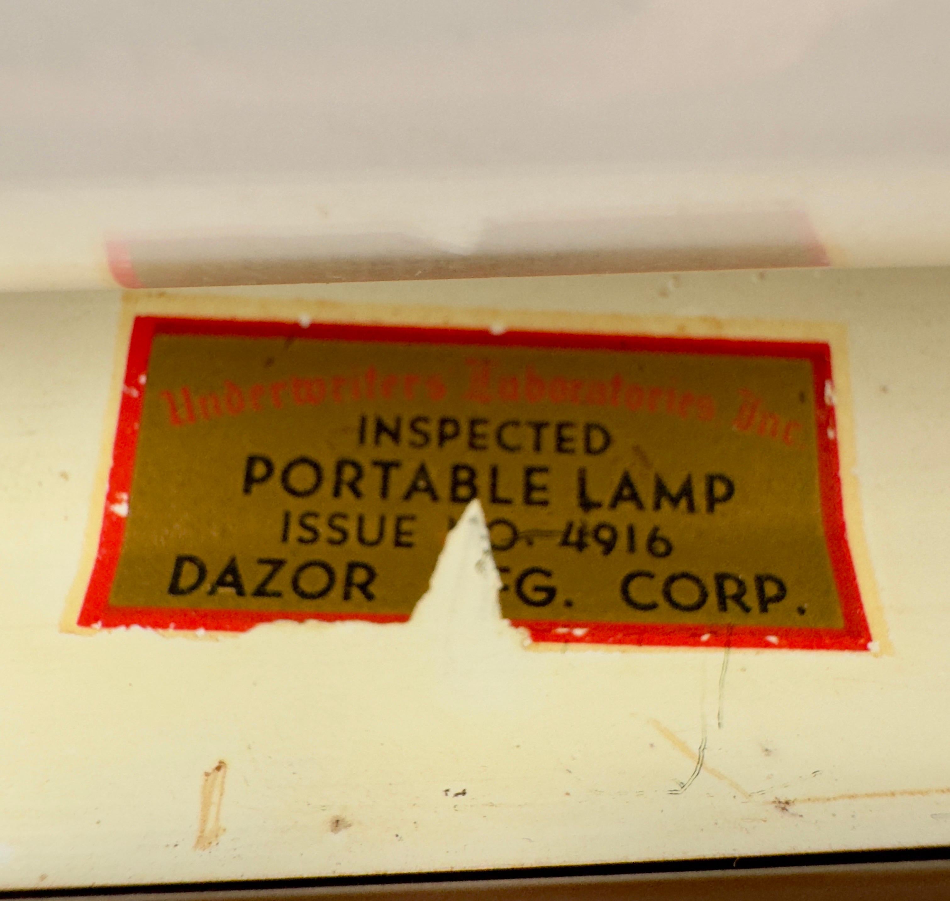 Schwebende braune Metall-Schreibtischlampe aus der Mitte des Jahrhunderts von Dazor, signiert  im Angebot 6