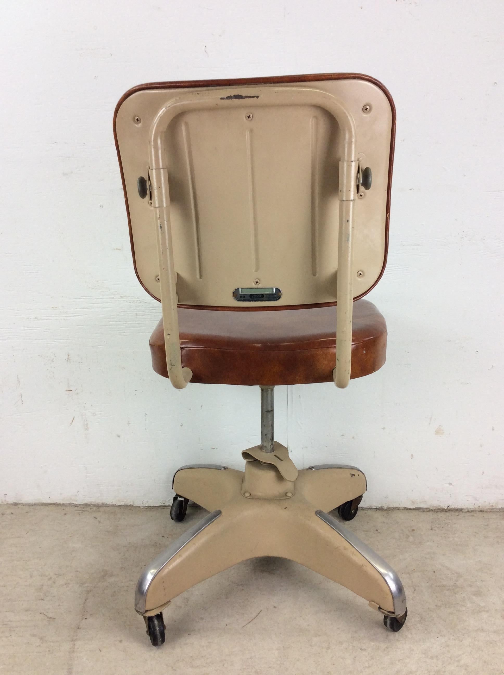 Mid Century Industrial Office Chair with Swivel Base & Wheels For Sale 7