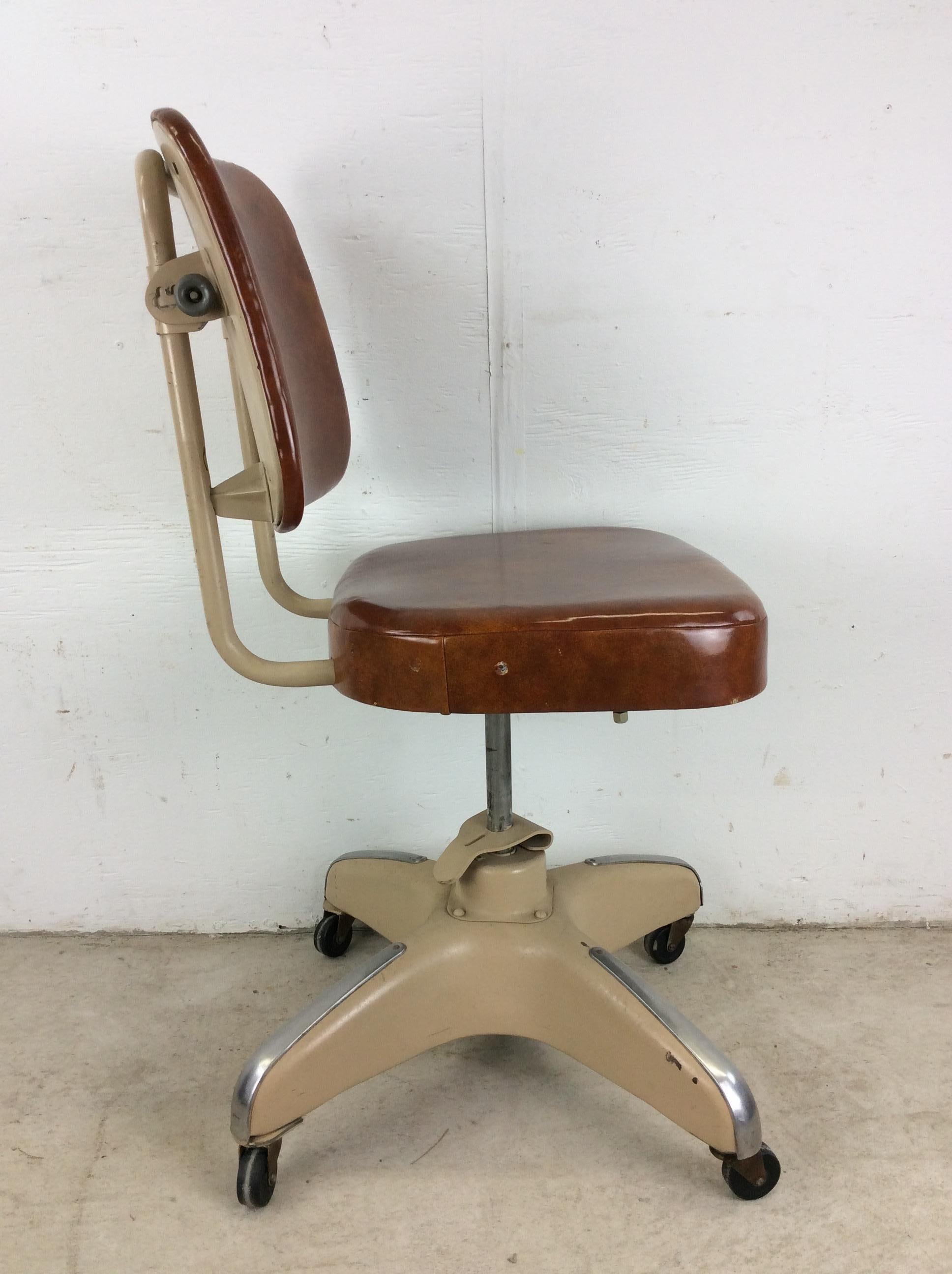 Mid Century Industrial Office Chair with Swivel Base & Wheels For Sale 12