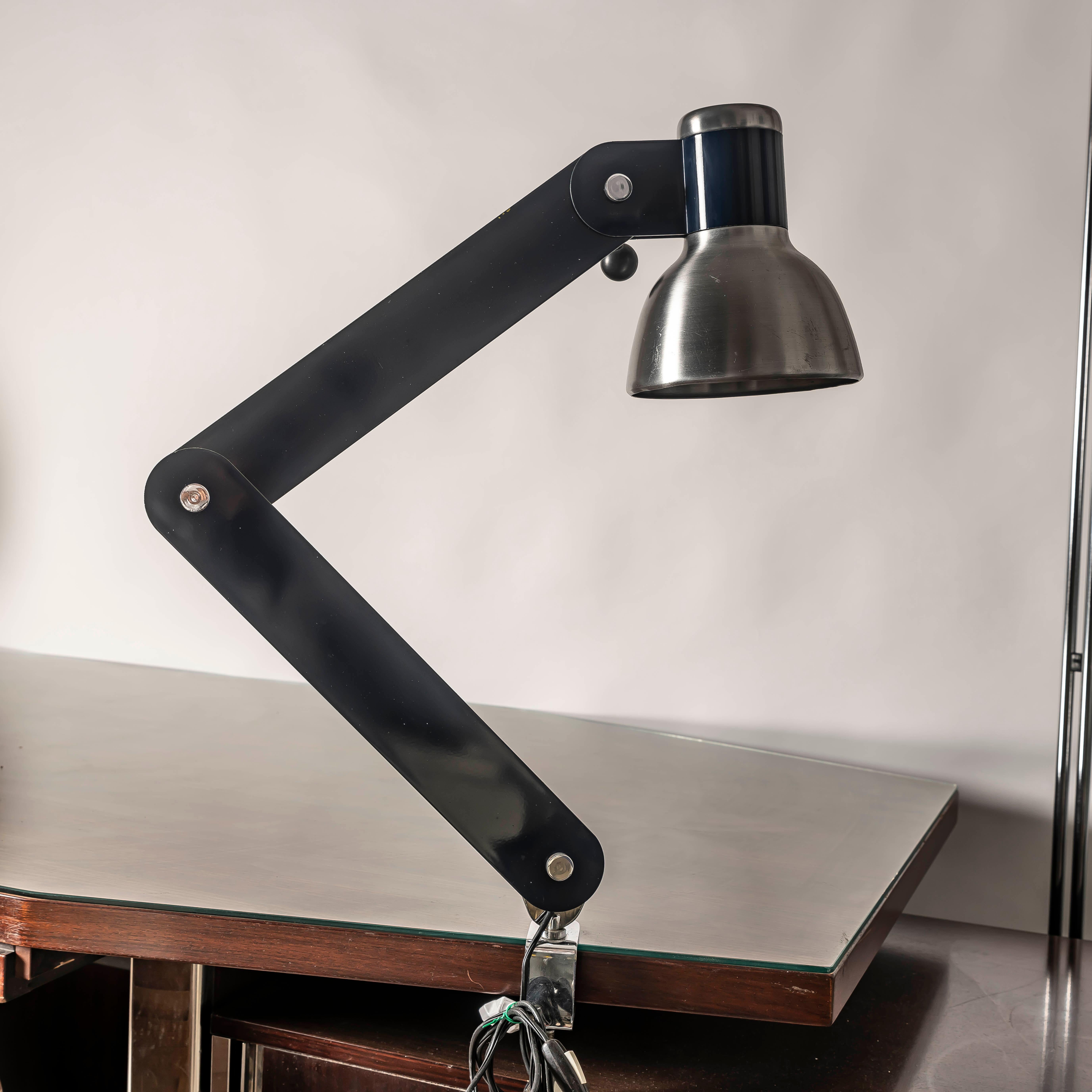 Mid Century Industrial Spanish Clamp Desk Lamp By Ramón Bigas i Balcells 1960s In Good Condition For Sale In BARCELONA, ES
