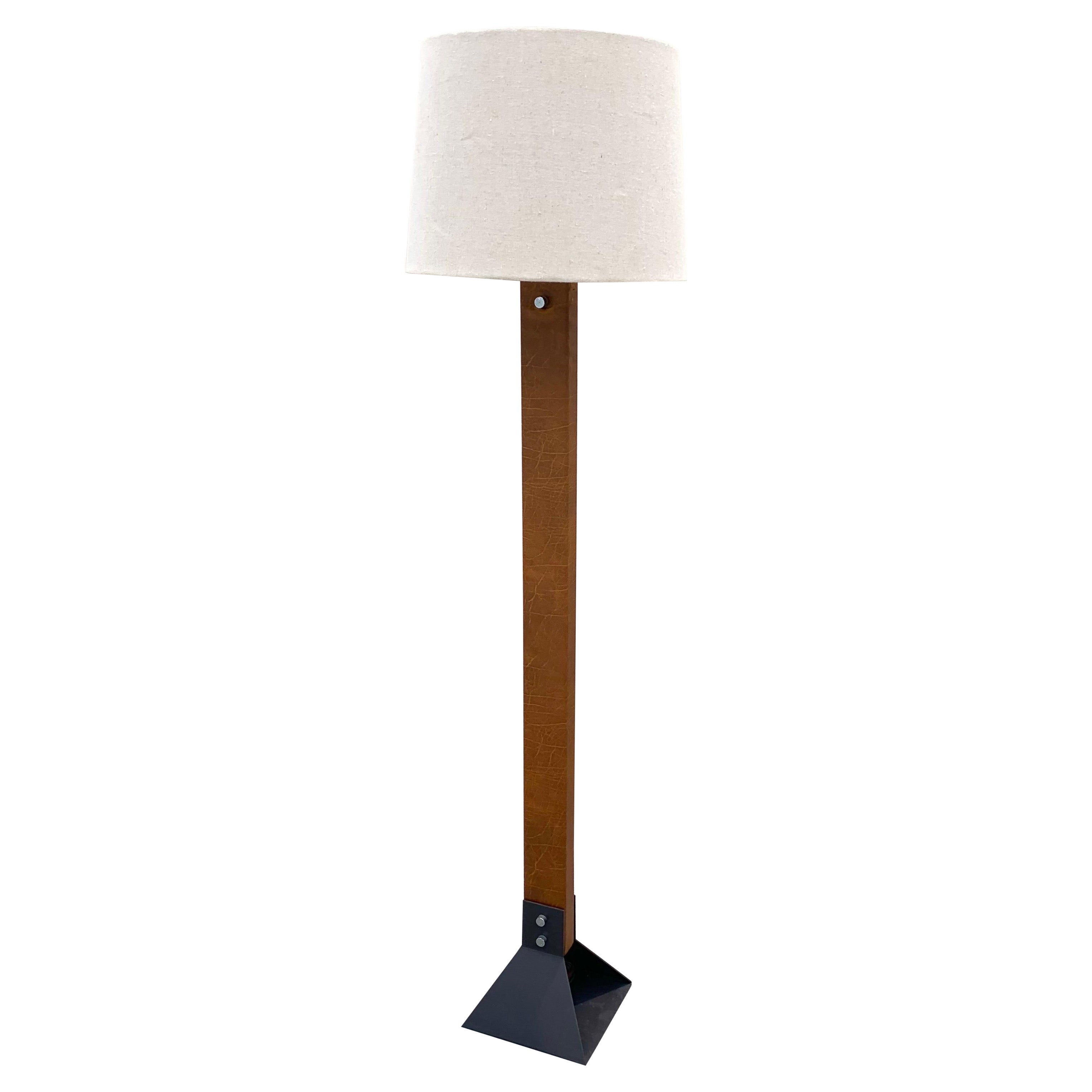 Stehlampe aus Leder und Stahl im industriellen Stil der Mitte des Jahrhunderts