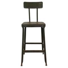 Taburete de estilo industrial de mediados de siglo con pintura verde vintage