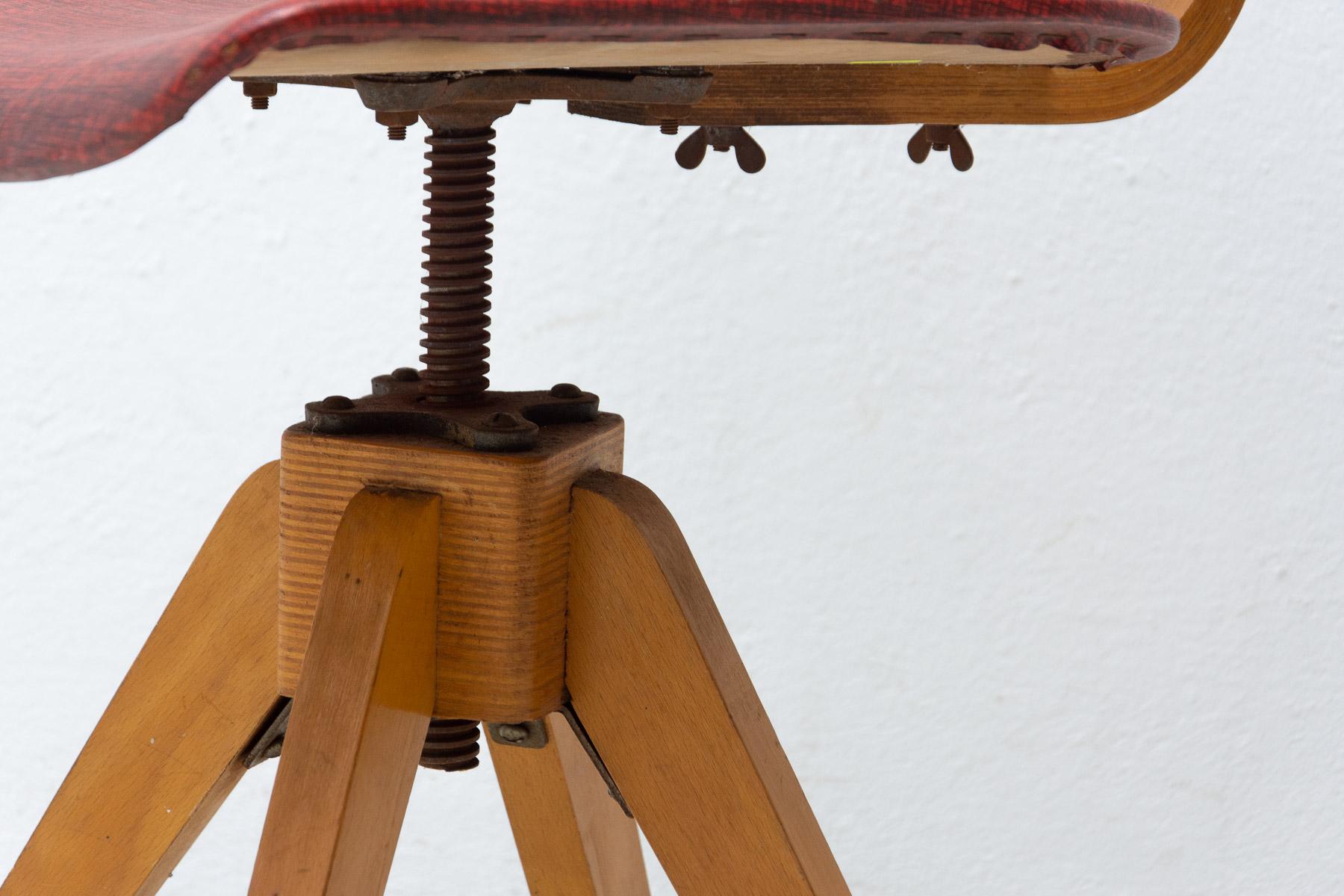 Mid Century Industrial Swivel Chair, Czechoslovakia 1960´S For Sale 1