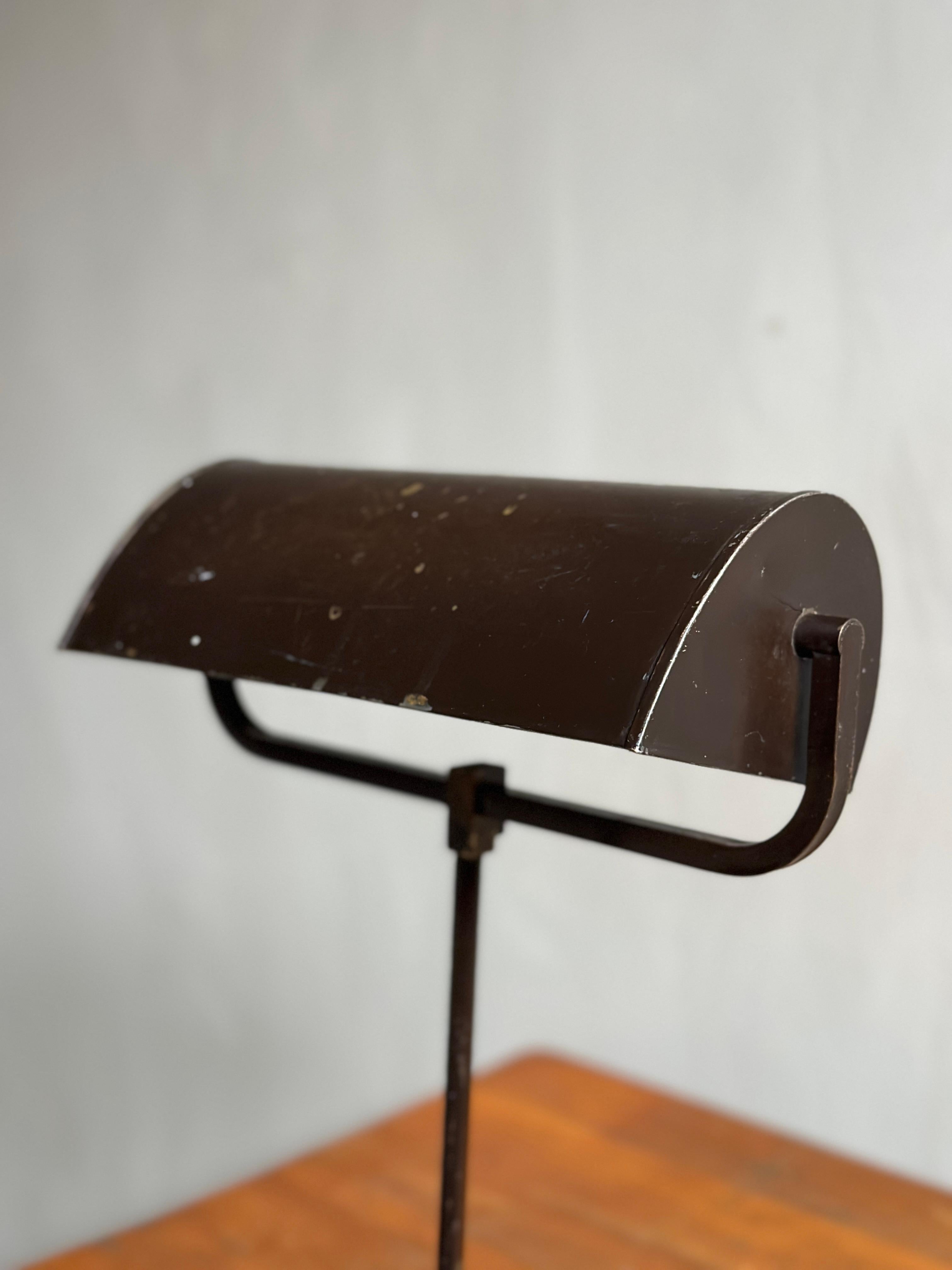 Mid-Century Modern Midcentury Industrial Table Lamp, Scandinavia, circa 1930-1940s For Sale