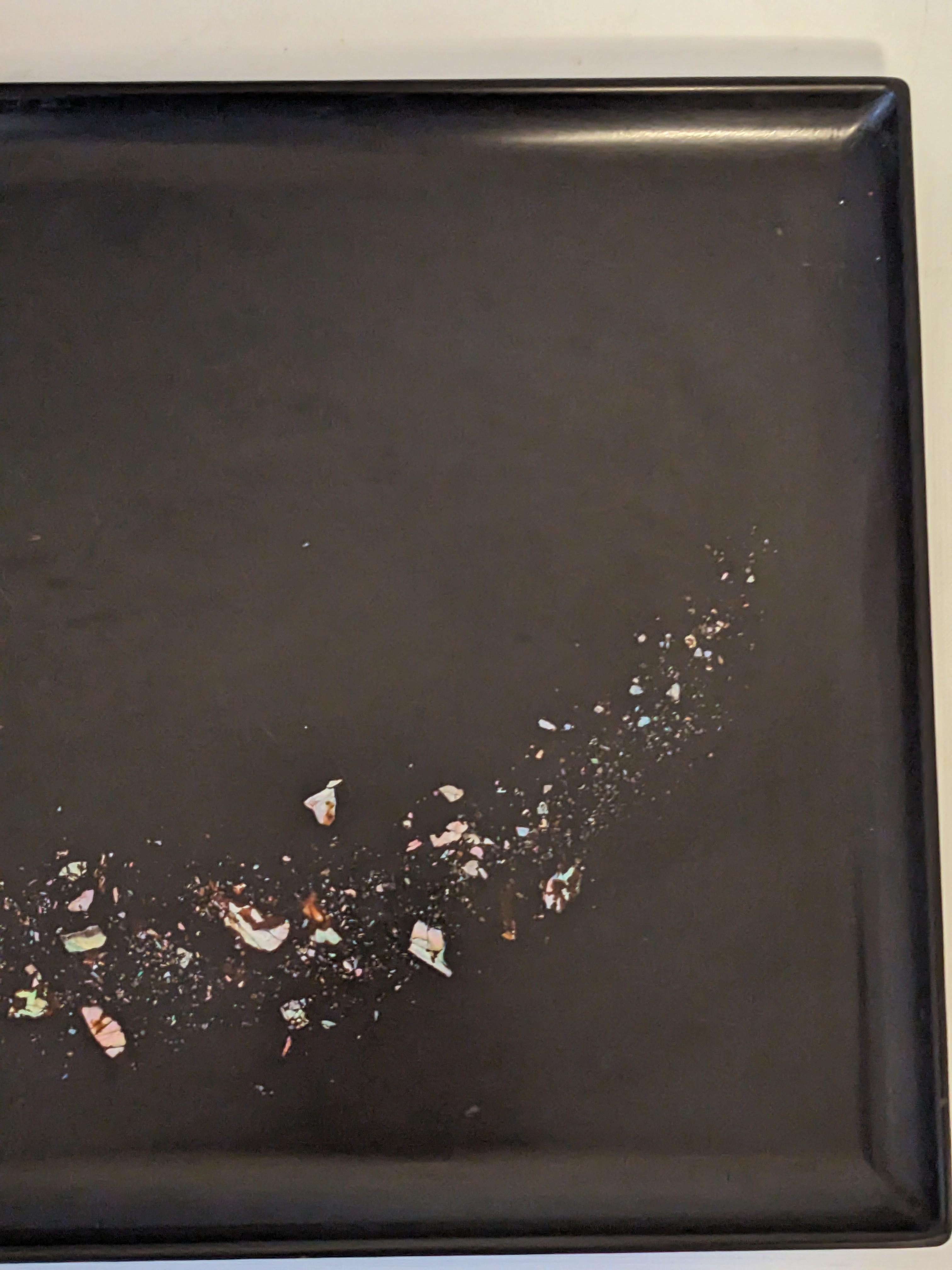 Muschel- und Perlmutttablett mit Intarsien aus der Mitte des Jahrhunderts, Couroc (amerikanisch) im Angebot