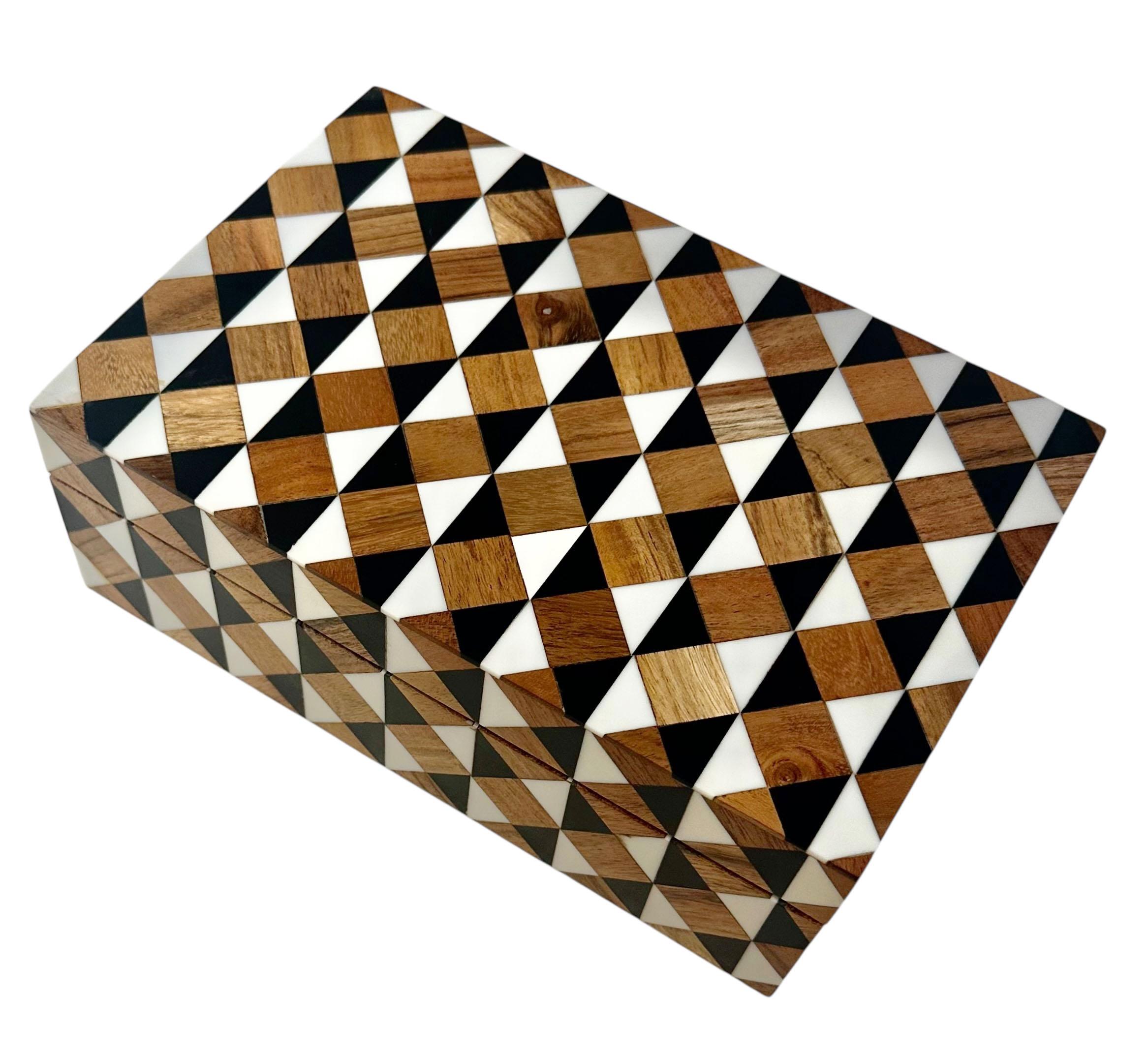 Scatola in legno e osso intarsiato del metà del secolo scorso In condizioni buone in vendita a Tampa, FL