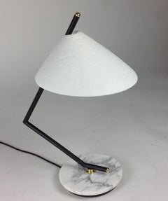 Lampe de table d'inspiration « Mid-Century ». Lampe « Plaster Passy ».