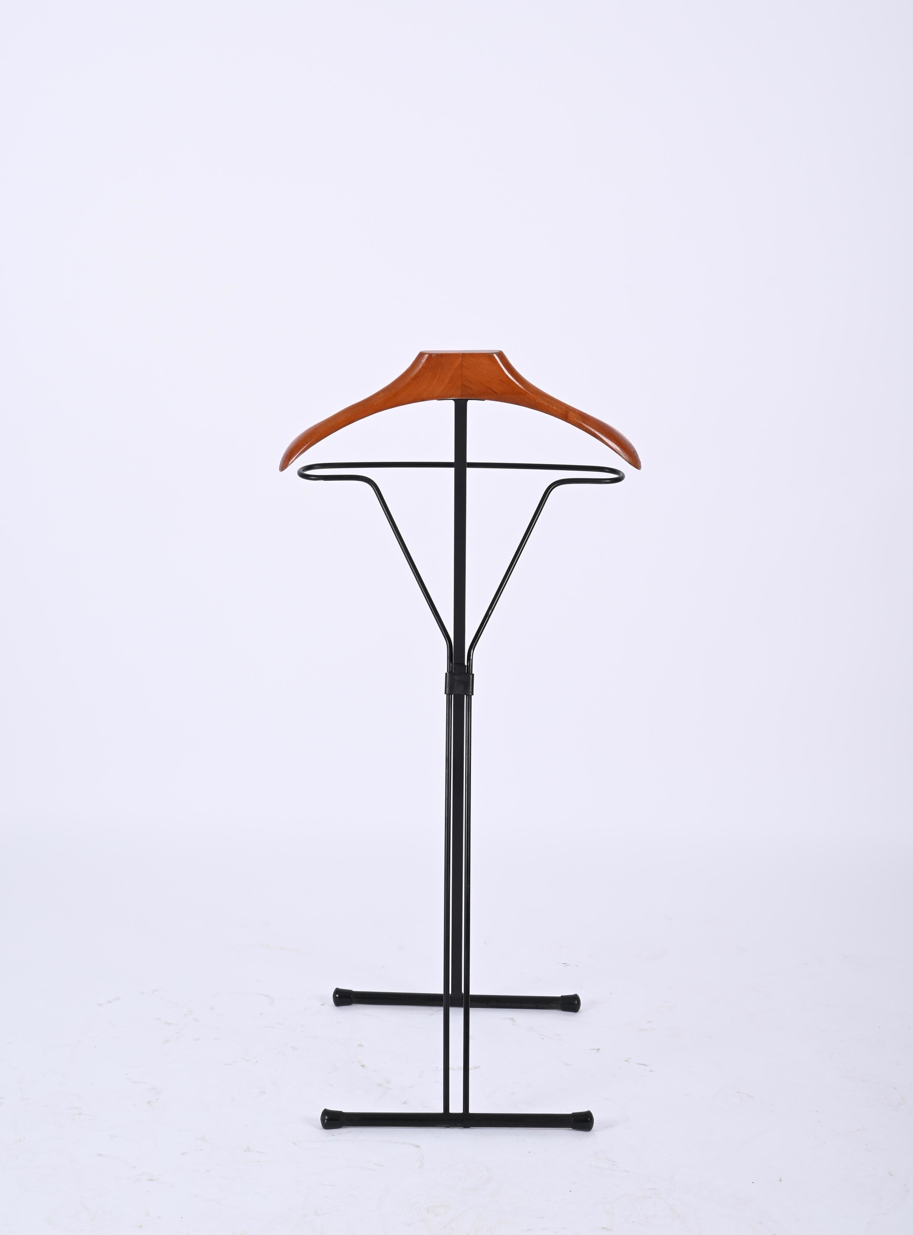 Mid-Century Iron and Beech Wood Italian Foldable Valet Stand, Italy 1960s For Sale 3
