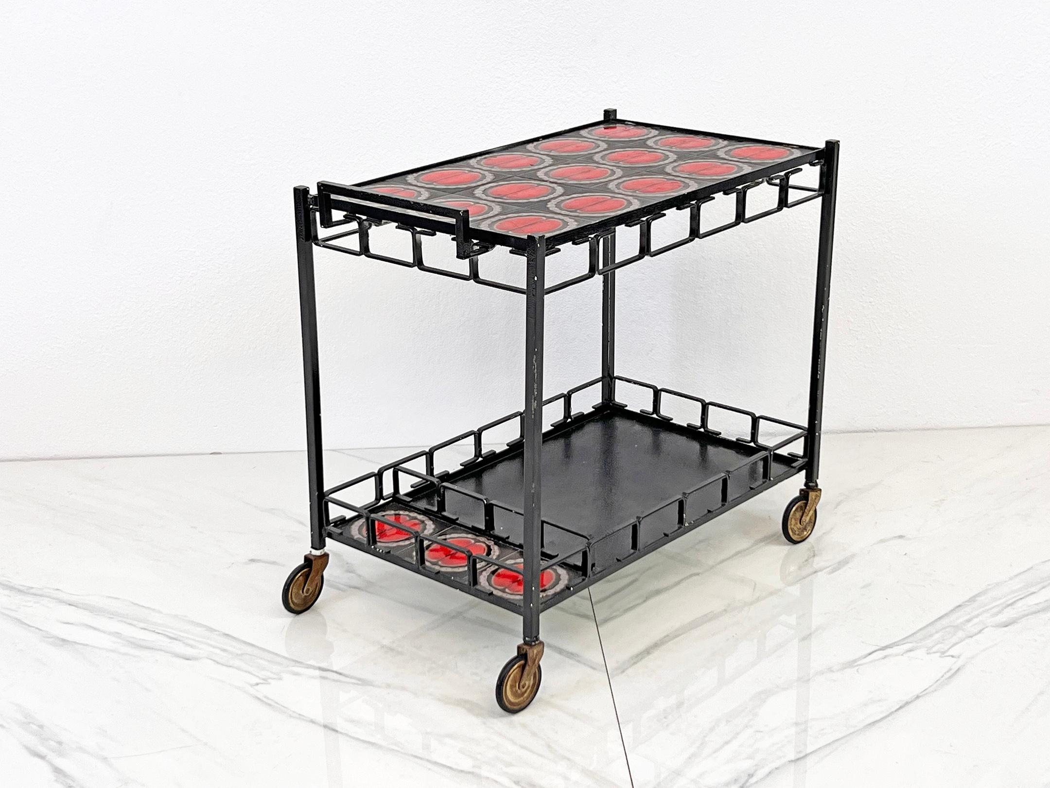Eisen- und Kachelintarsien-Barwagen aus der Mitte des Jahrhunderts, Dry Bar, ca. 1950er Jahre (Moderne der Mitte des Jahrhunderts) im Angebot