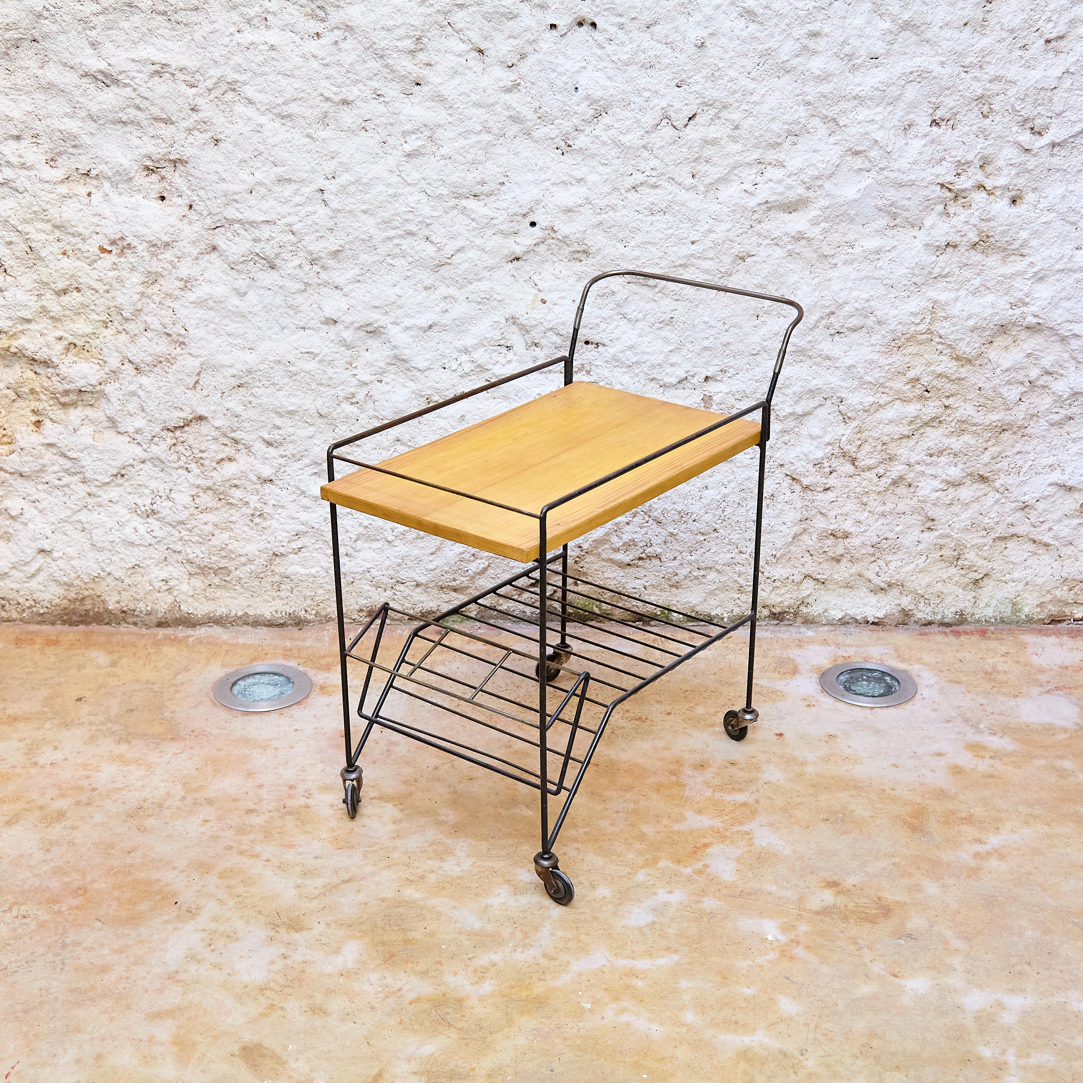 Mid-Century, Iron and Wood Trolley after Mathieu Mategot, circa 1960 For Sale 2