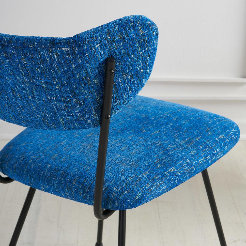 A pair of midcentury iron chairs in striking cobalt blue textured chenille fabric. Fantastic petite accent chairs. 

Dimensions: 29.75” H x 18.5” W x 18.5” D, seat height 18.5”.