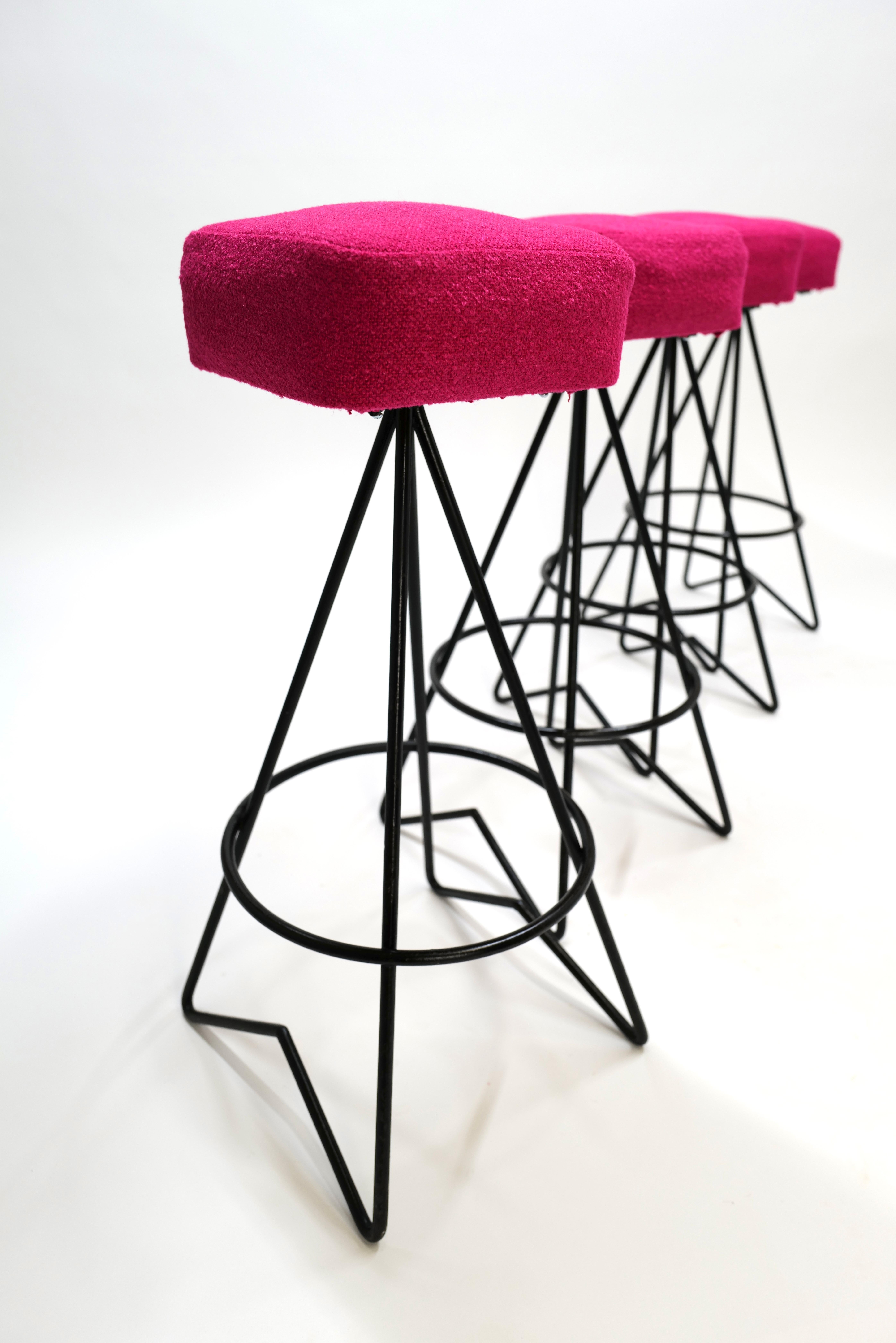 Mid Century Iron Counter Height Barstools In Good Condition In Oklahoma City, OK