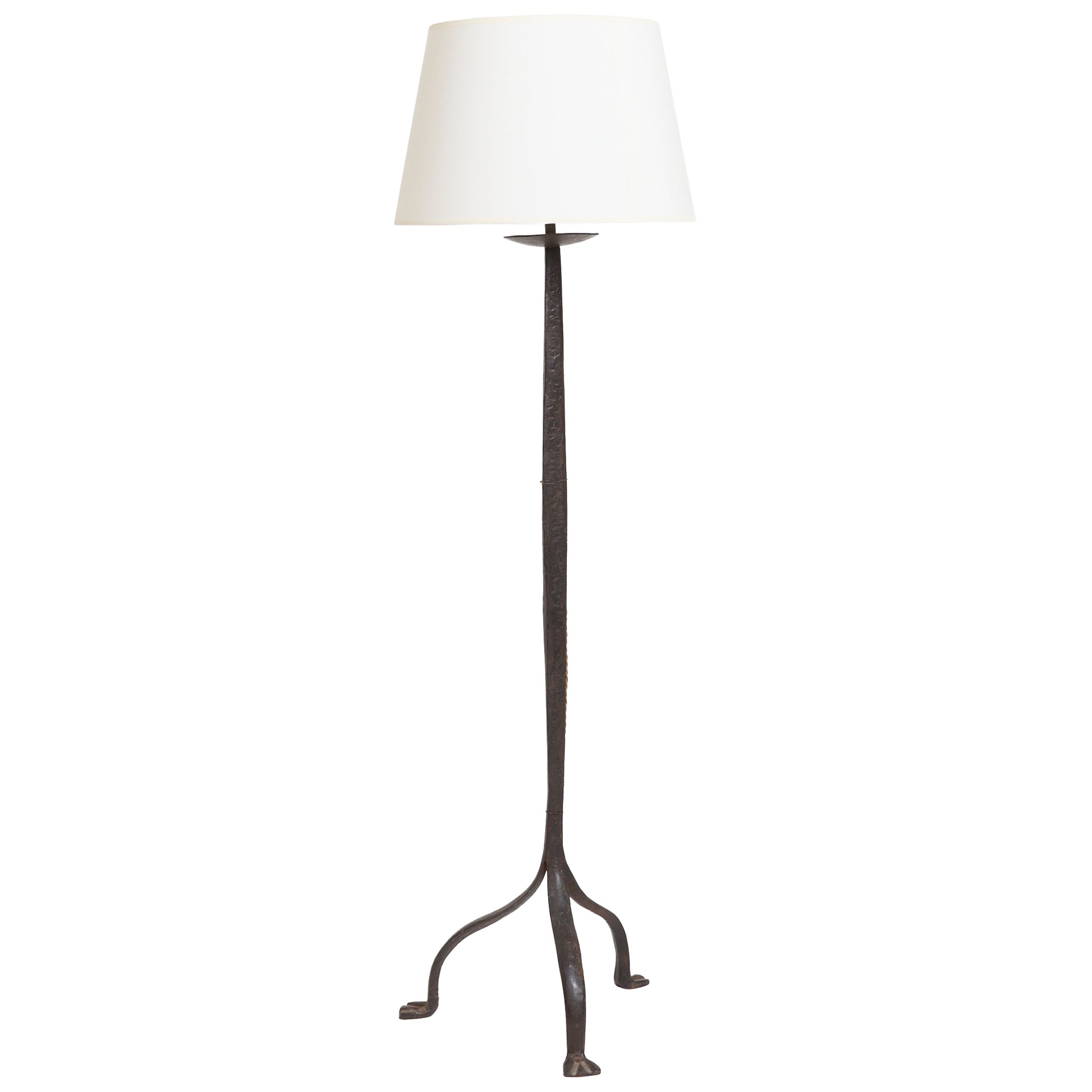 Lampadaire en fer du milieu du siècle