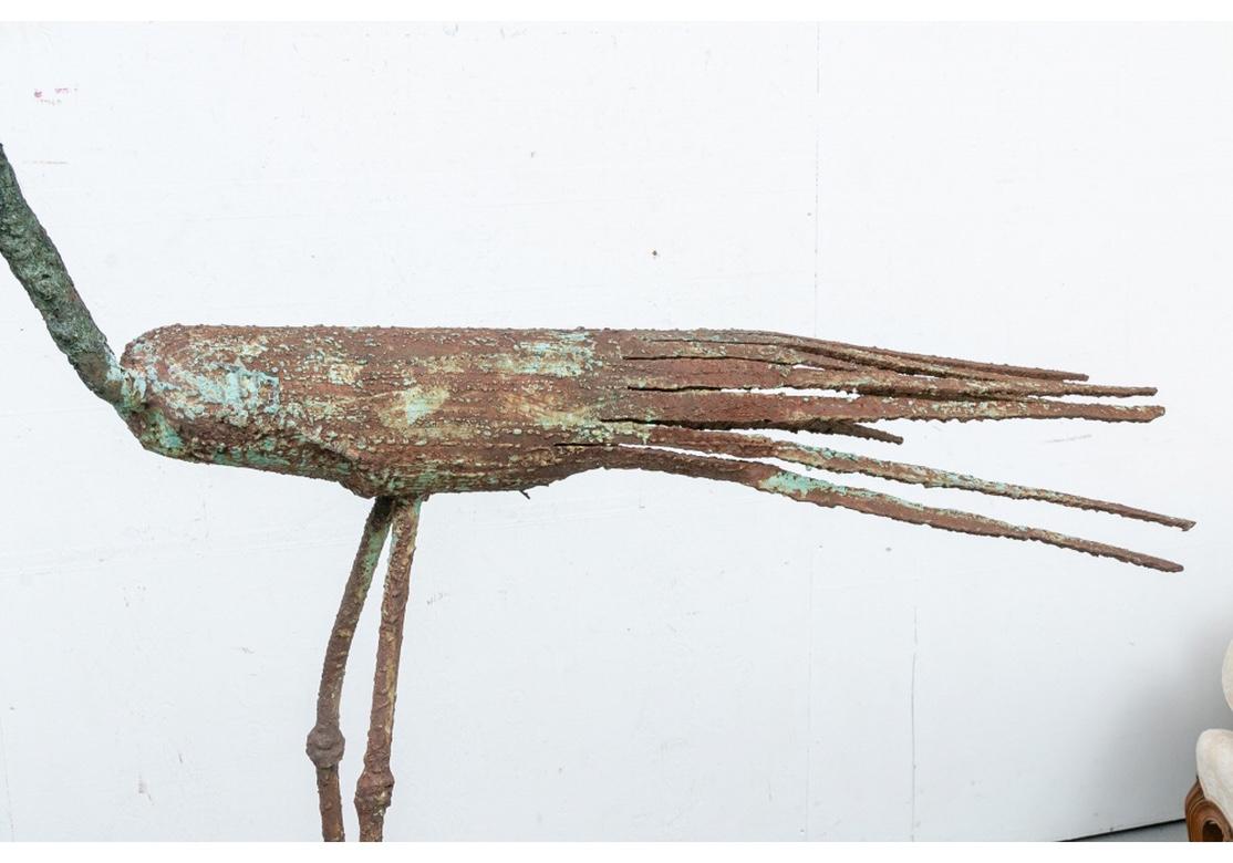 Heron-Gartenfigur aus Eisen, Mitte des Jahrhunderts im Angebot 3
