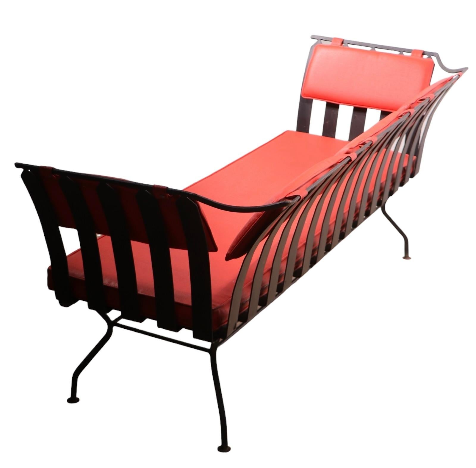 Mid Century Iron Patio Garden Poolside Gondola Sofa Loveseat att. to Woodard For Sale 3