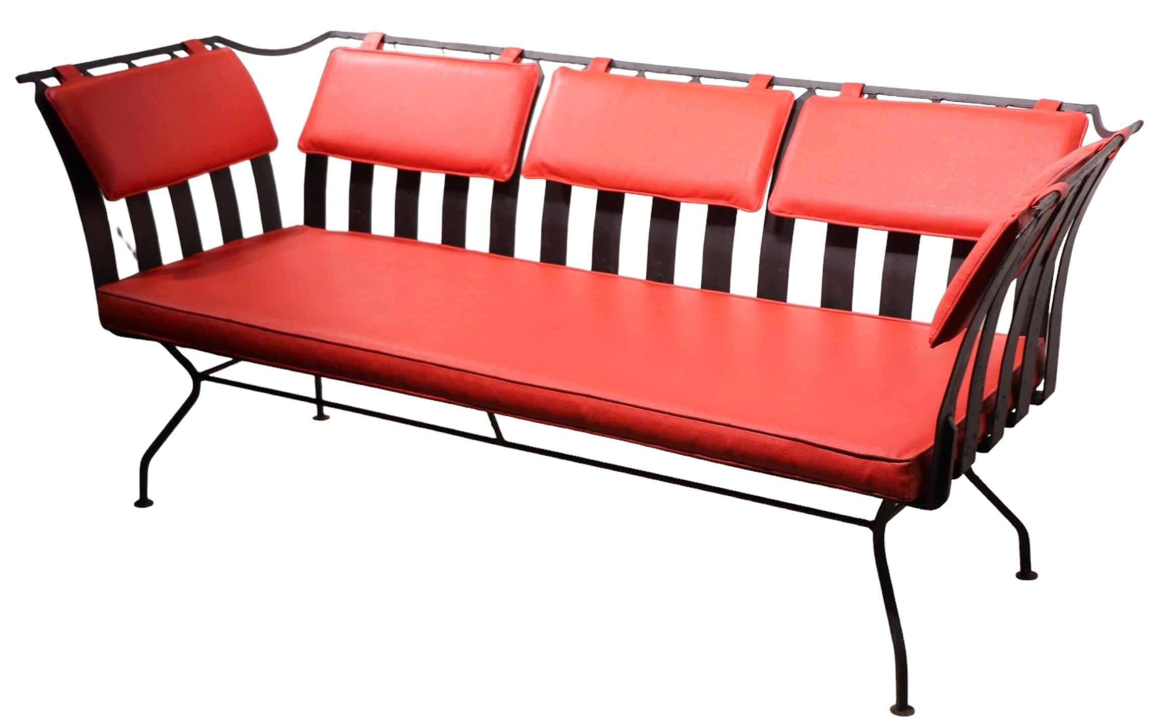 Mid Century Iron Patio Garden Poolside Gondola Sofa Loveseat att. to Woodard For Sale 1