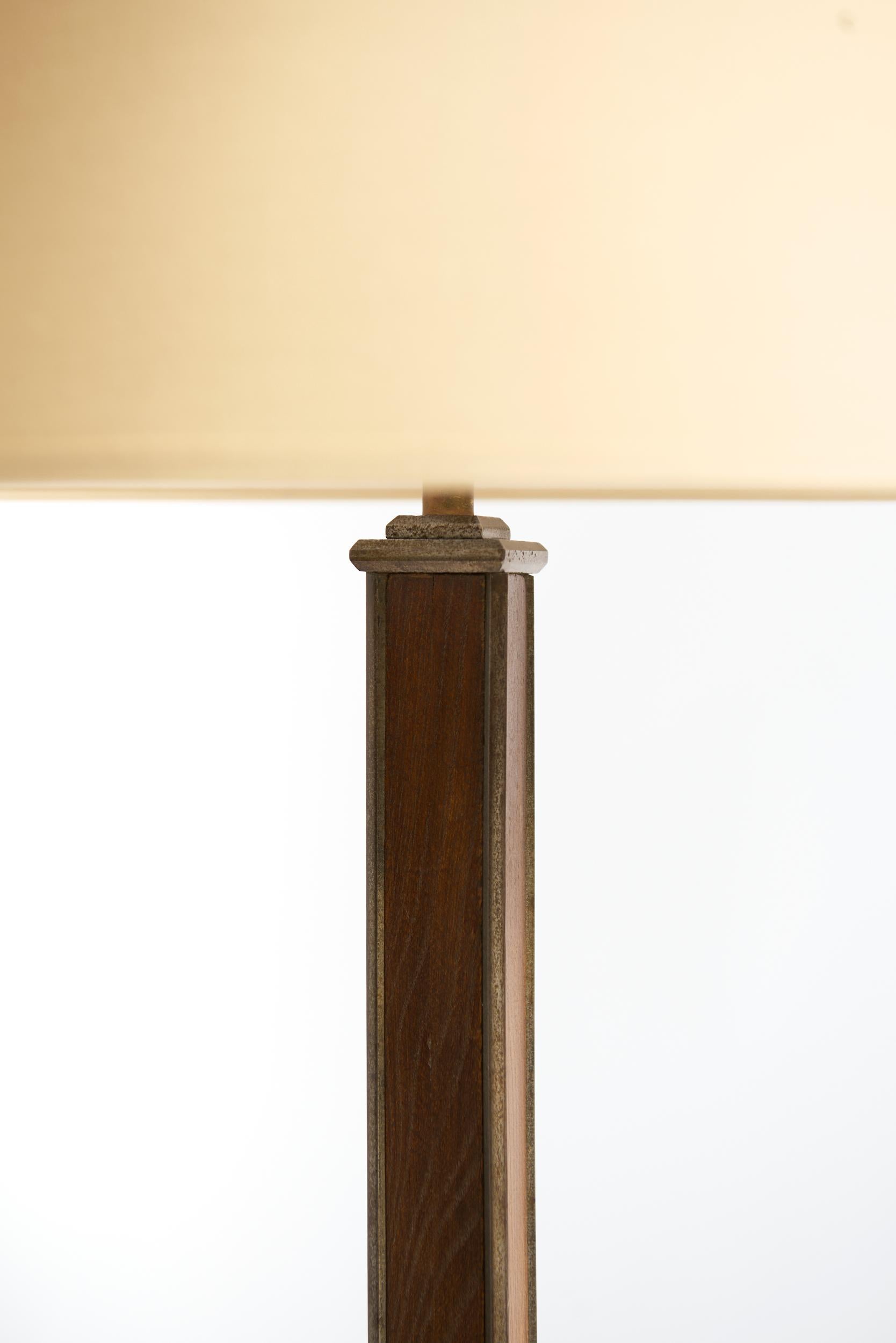 Mid-Century Eisen Tischlampe (Moderne der Mitte des Jahrhunderts) im Angebot